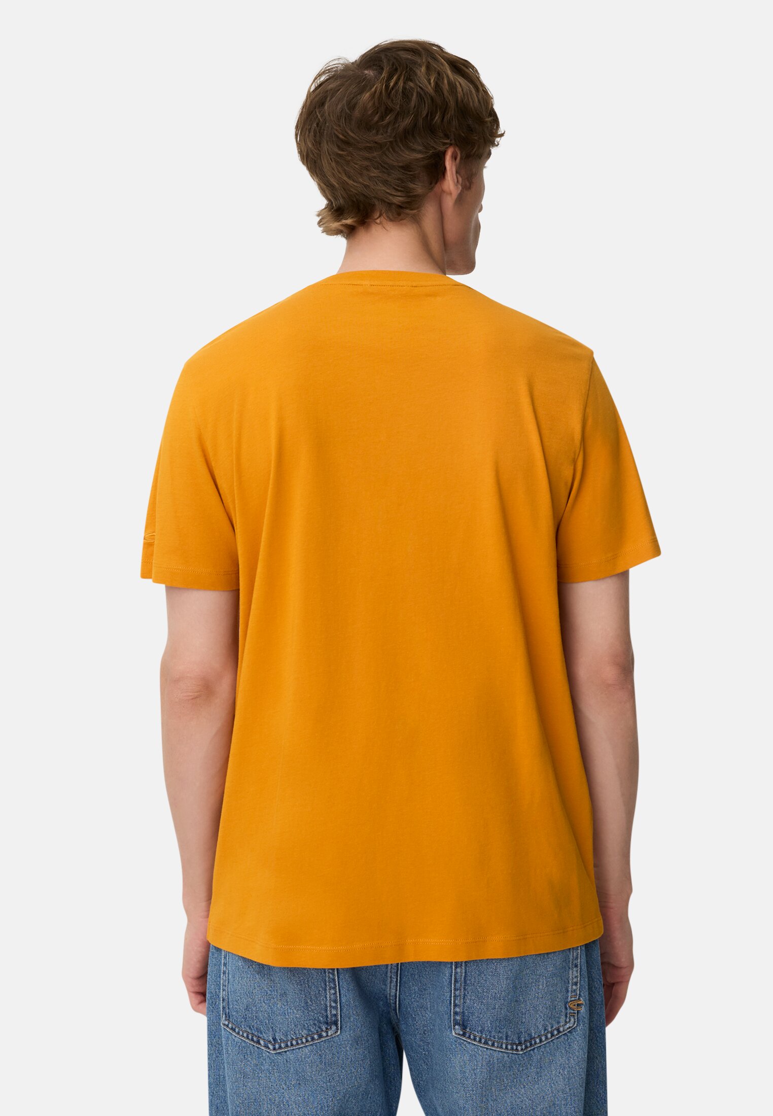 Men Printed T-shirt made from sustainable organic cotton Yellow worn back