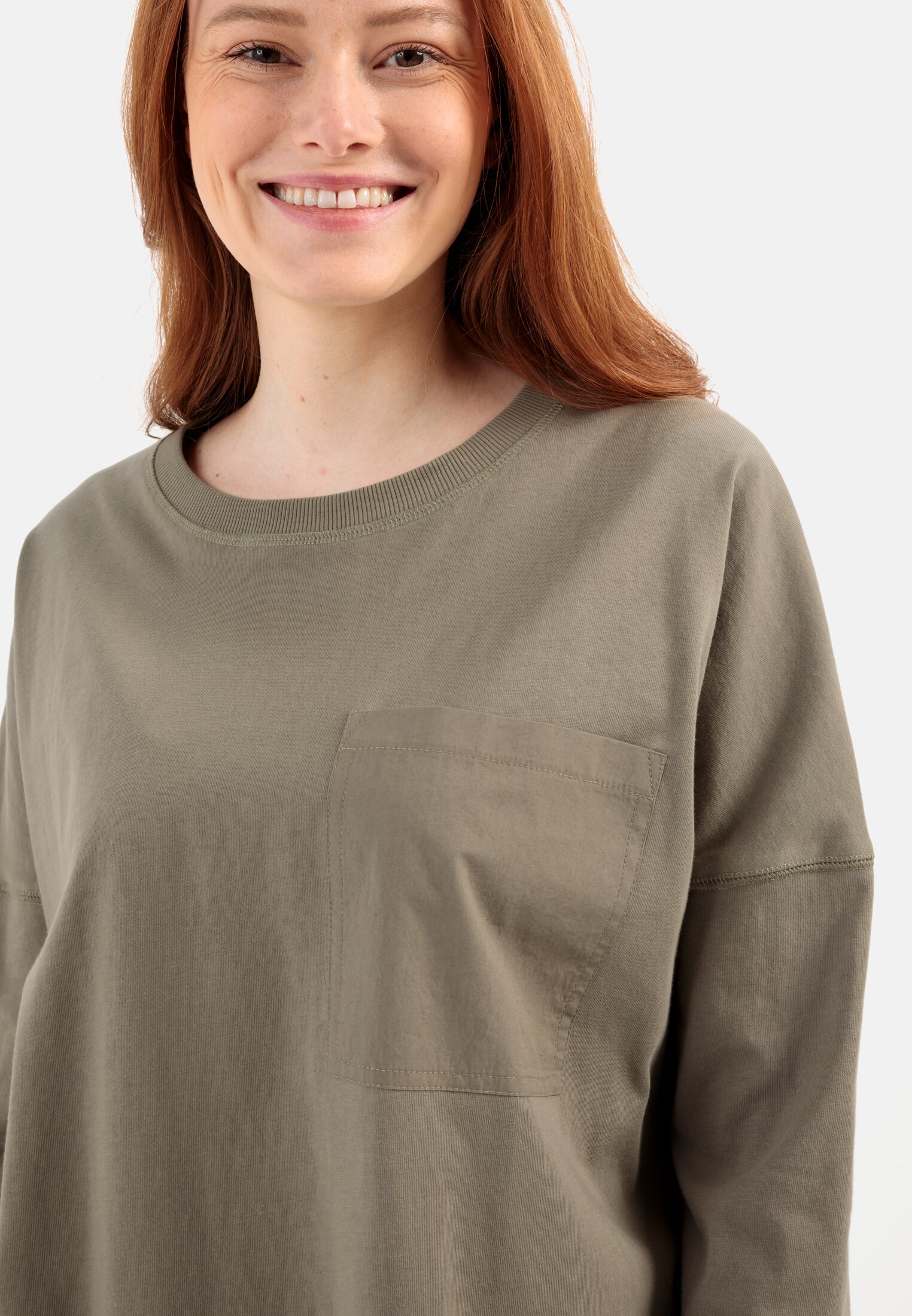 Damen T-Shirt mit 3/4- Ärmel Khaki getragen detailliert nah