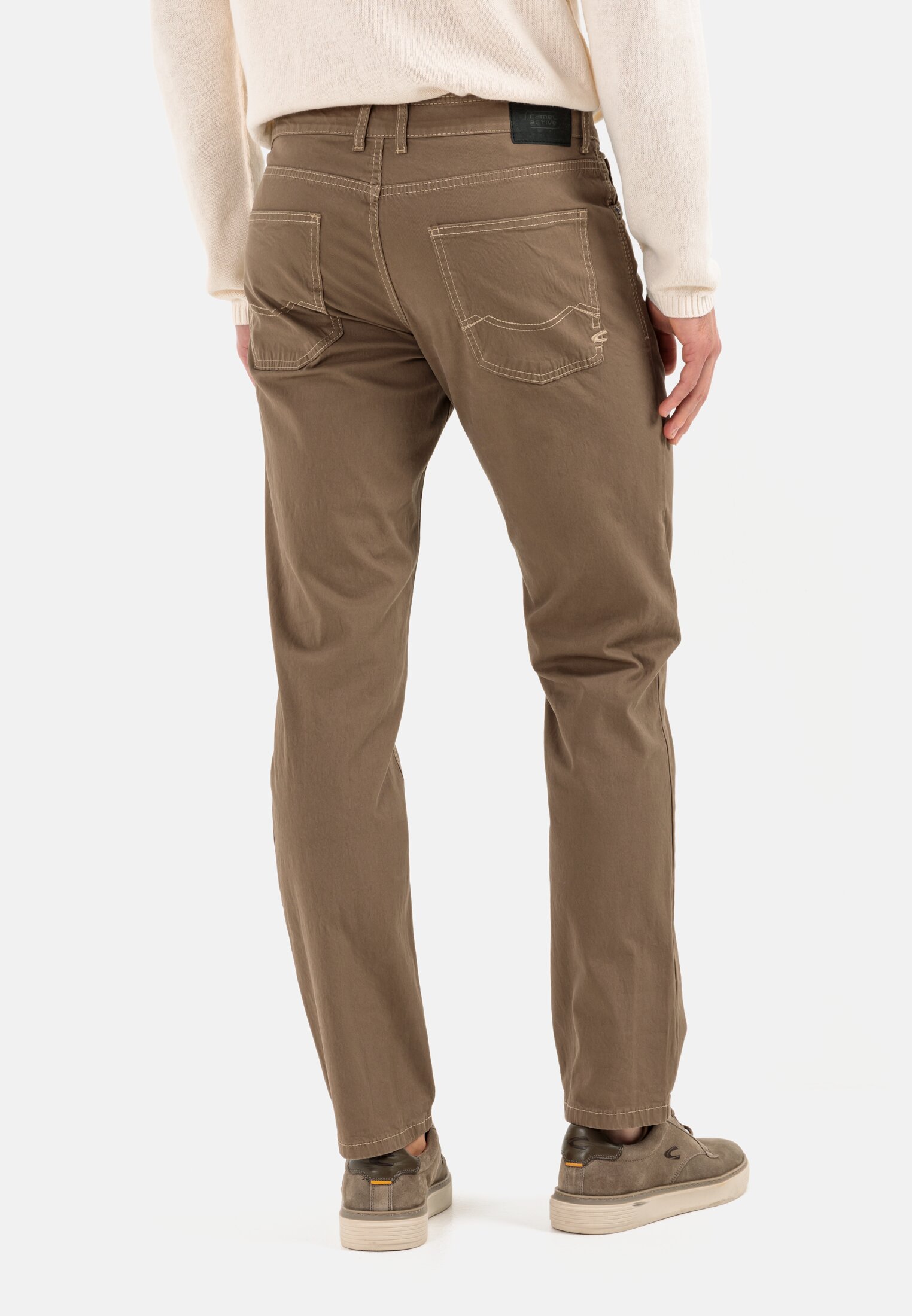 Men Regular Fit 5-Pocket Trousers Brown worn back