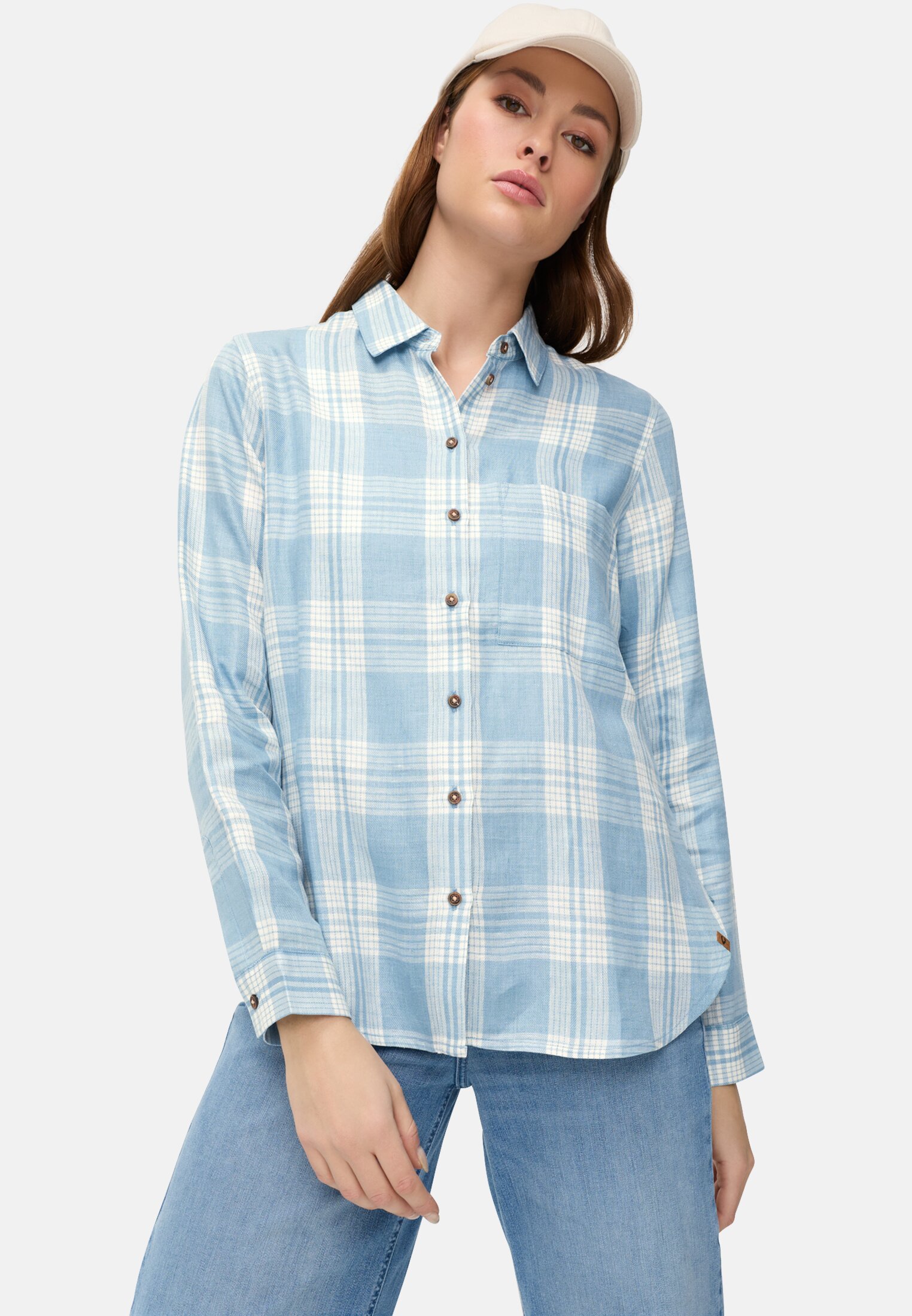 Damen Karierte Bluse mit Knopfleiste Hellblau getragen emotional
