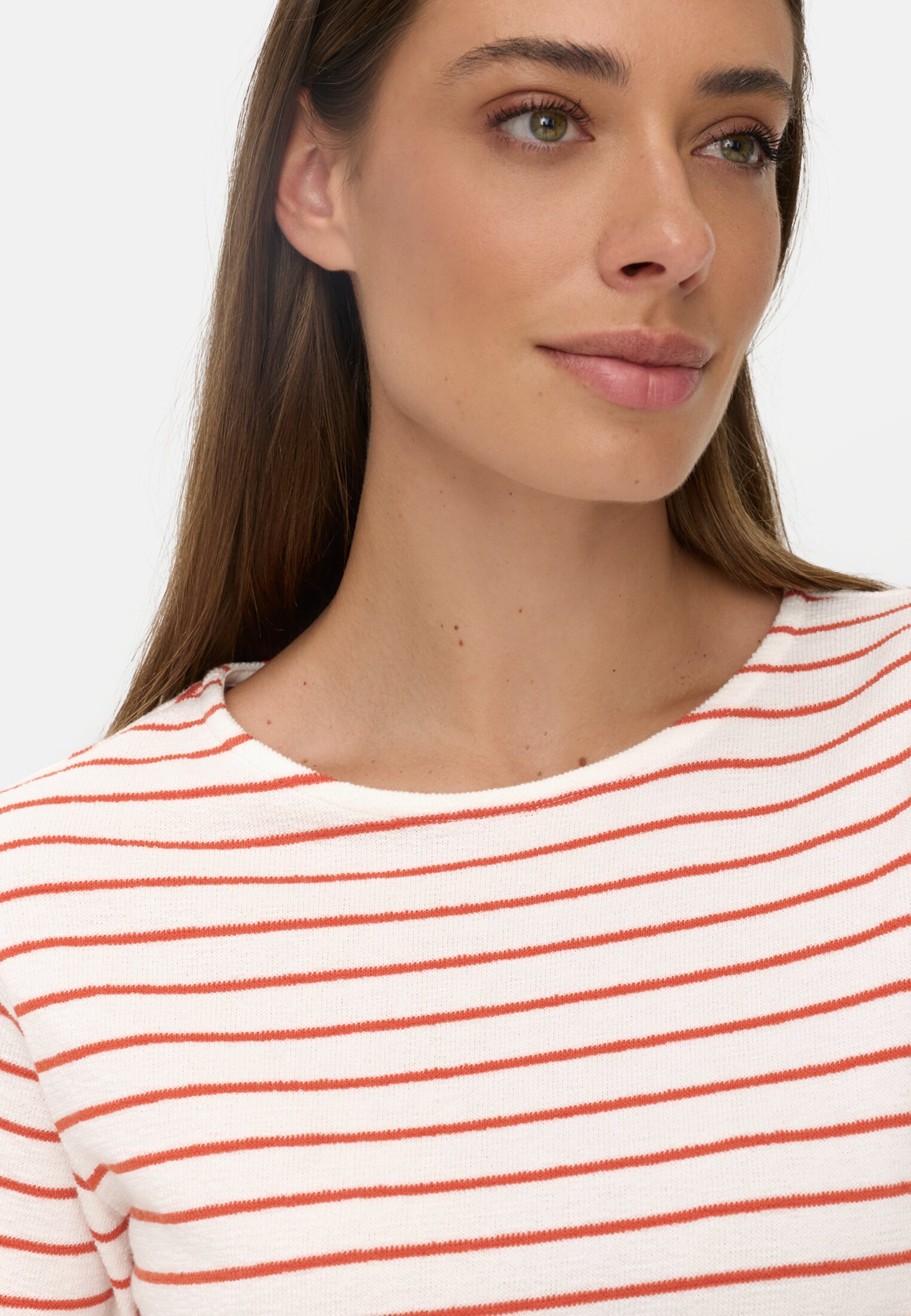 Damen Jerseyshirt aus 100% Baumwolle Orange getragen detailliert nah