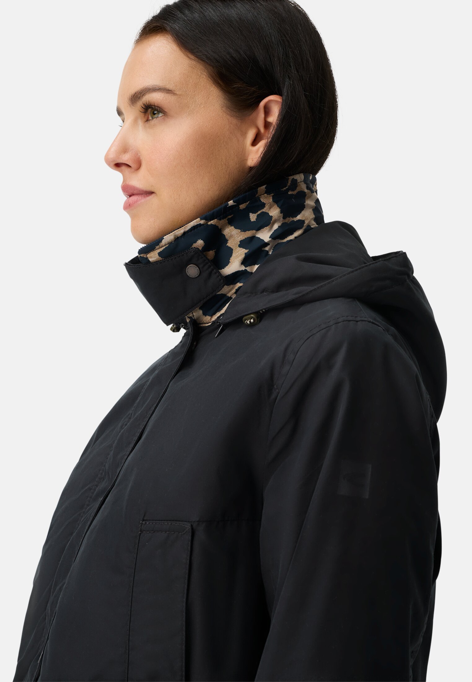 Women Outdoor Jacket with removable hood and corduroy collar Dark blue worn detail close