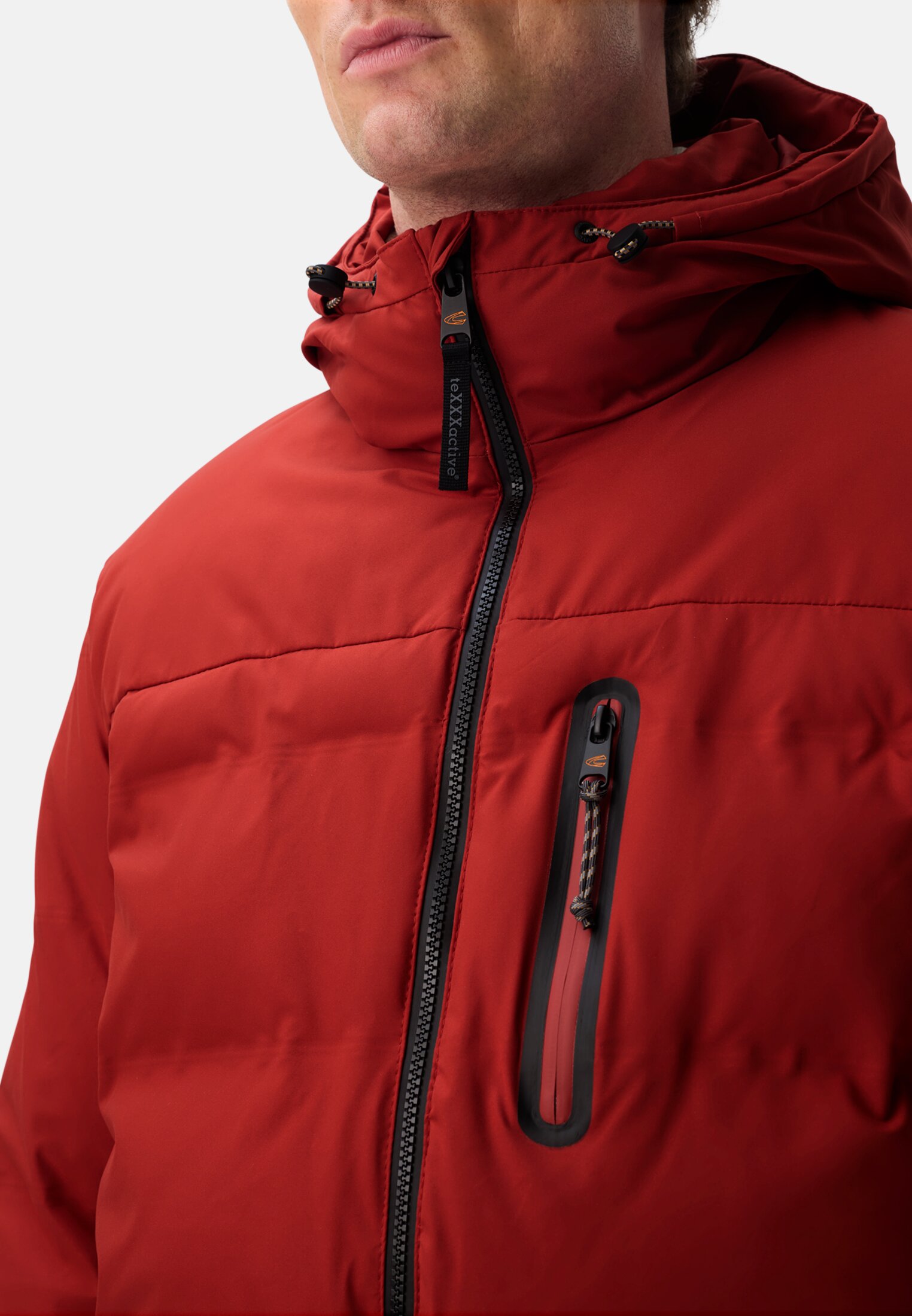 Herren teXXXactive® Funktionsjacke mit versiegelten Nähten Rot getragen detailliert nah
