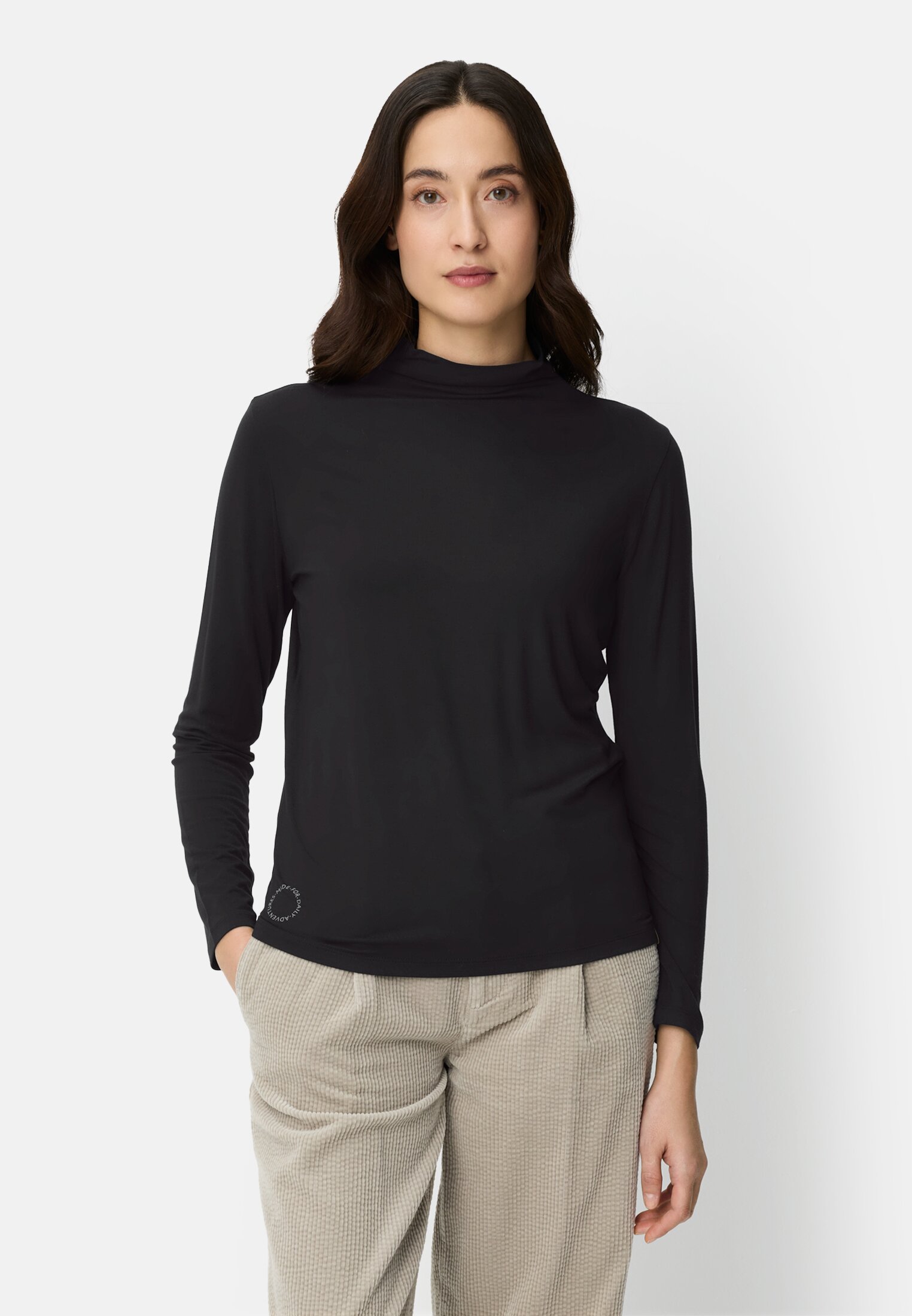 Damen Langarmshirt mit Stehkragen Kaviar getragen vorn