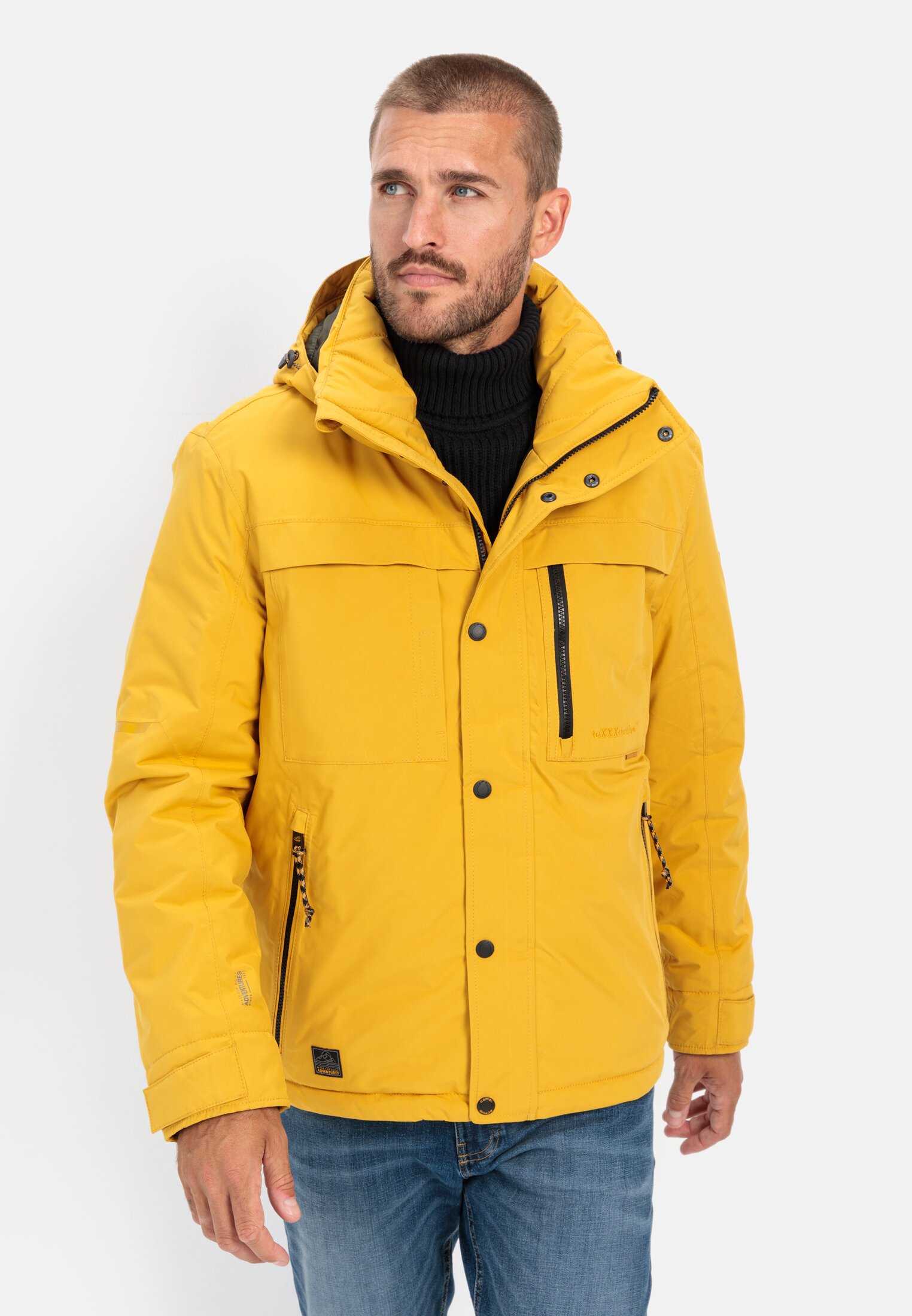 Herren teXXXactive® Funktionsjacke mit abnehmbarer Kapuze Gelb getragen vorn