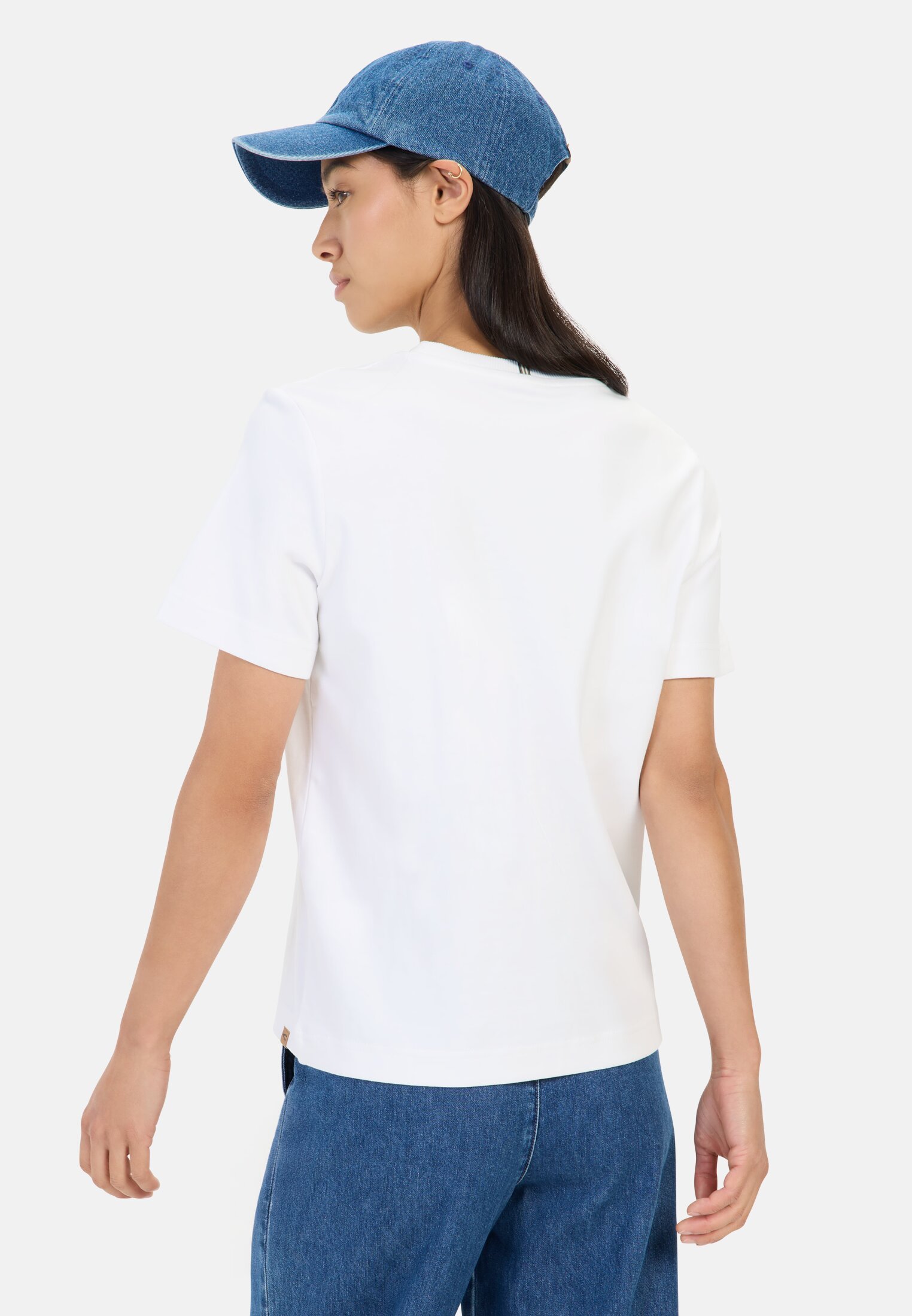 camelactive_T-Shirt_Bright_White_309681-5T73-01_M2 Women T-shirt made from organic cotton White worn back