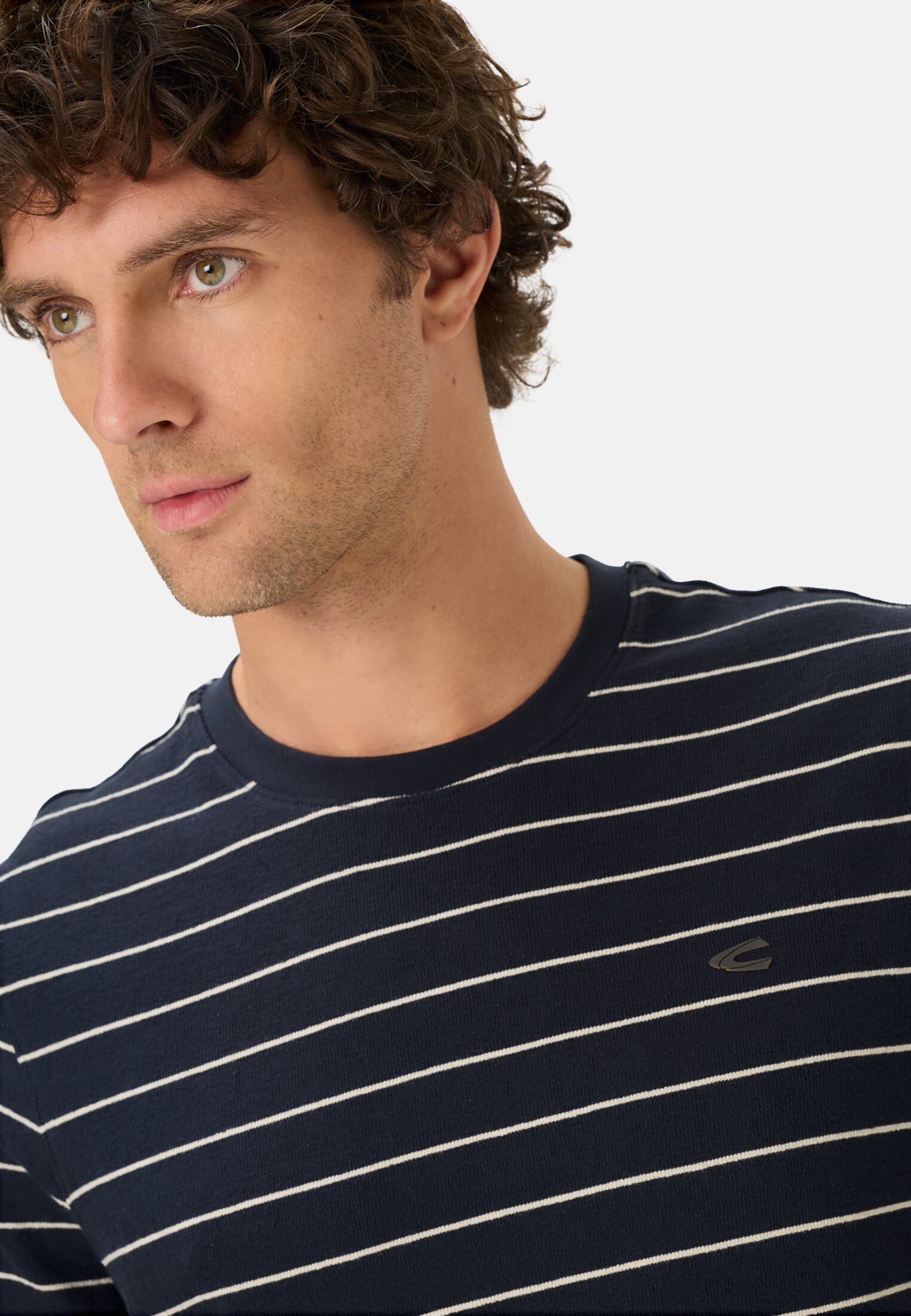 Men Relaxed fit 5-pocket jeans made from cotton Beige worn detail close