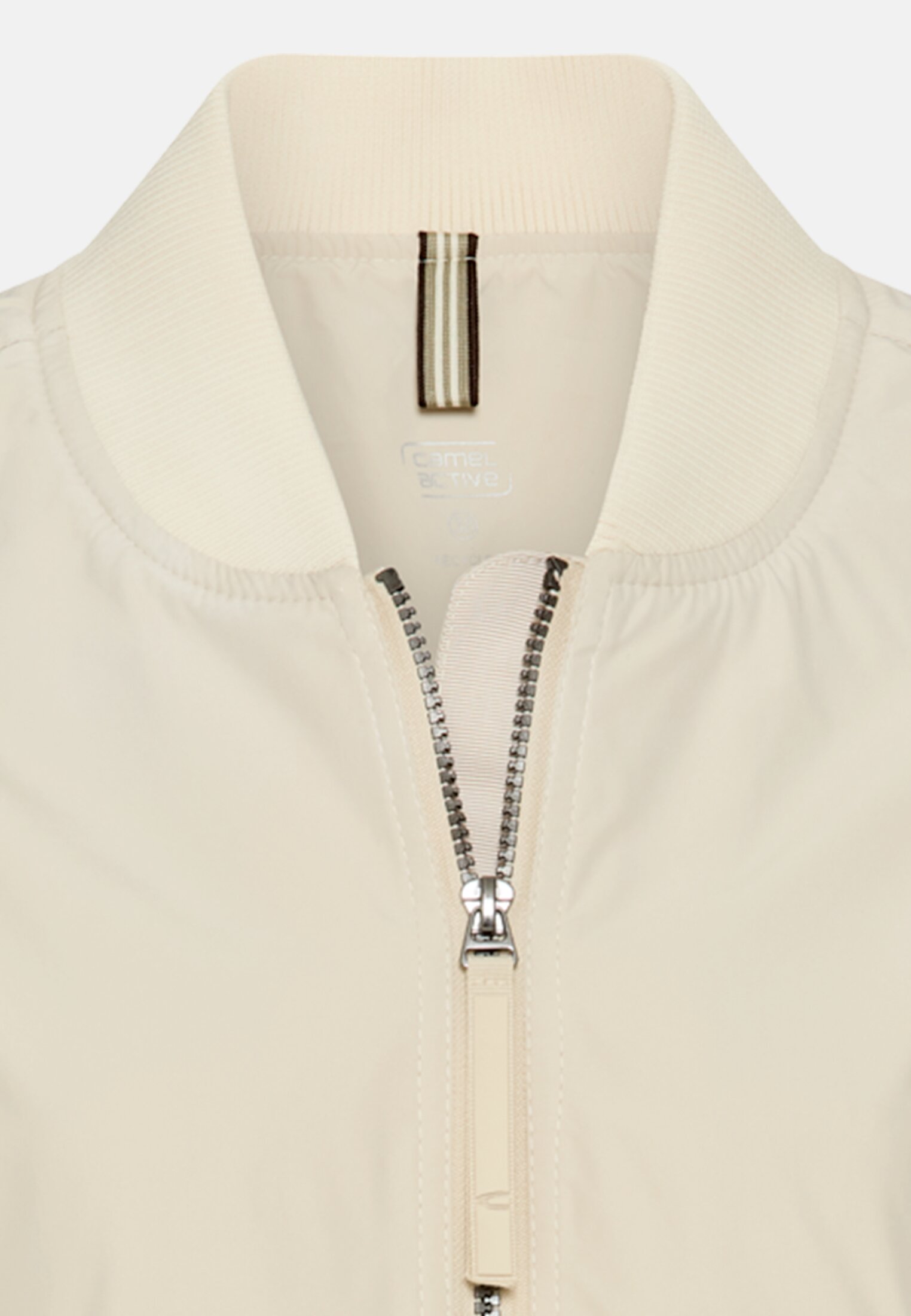 Women Bomber jacket with pockets Oak front close