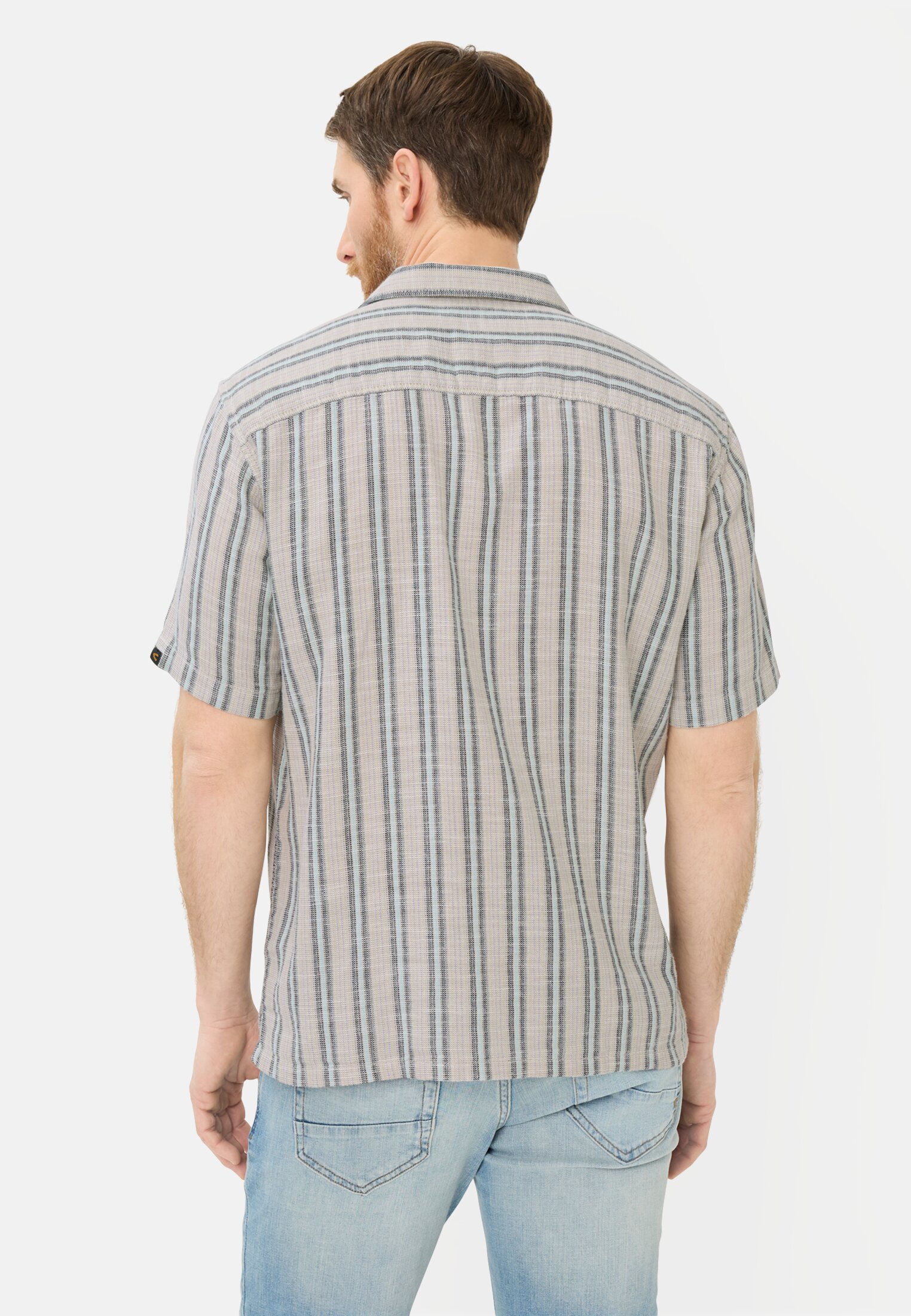 Herren Baumwollhemd mit Brusttasche Indigoblau getragen hinten