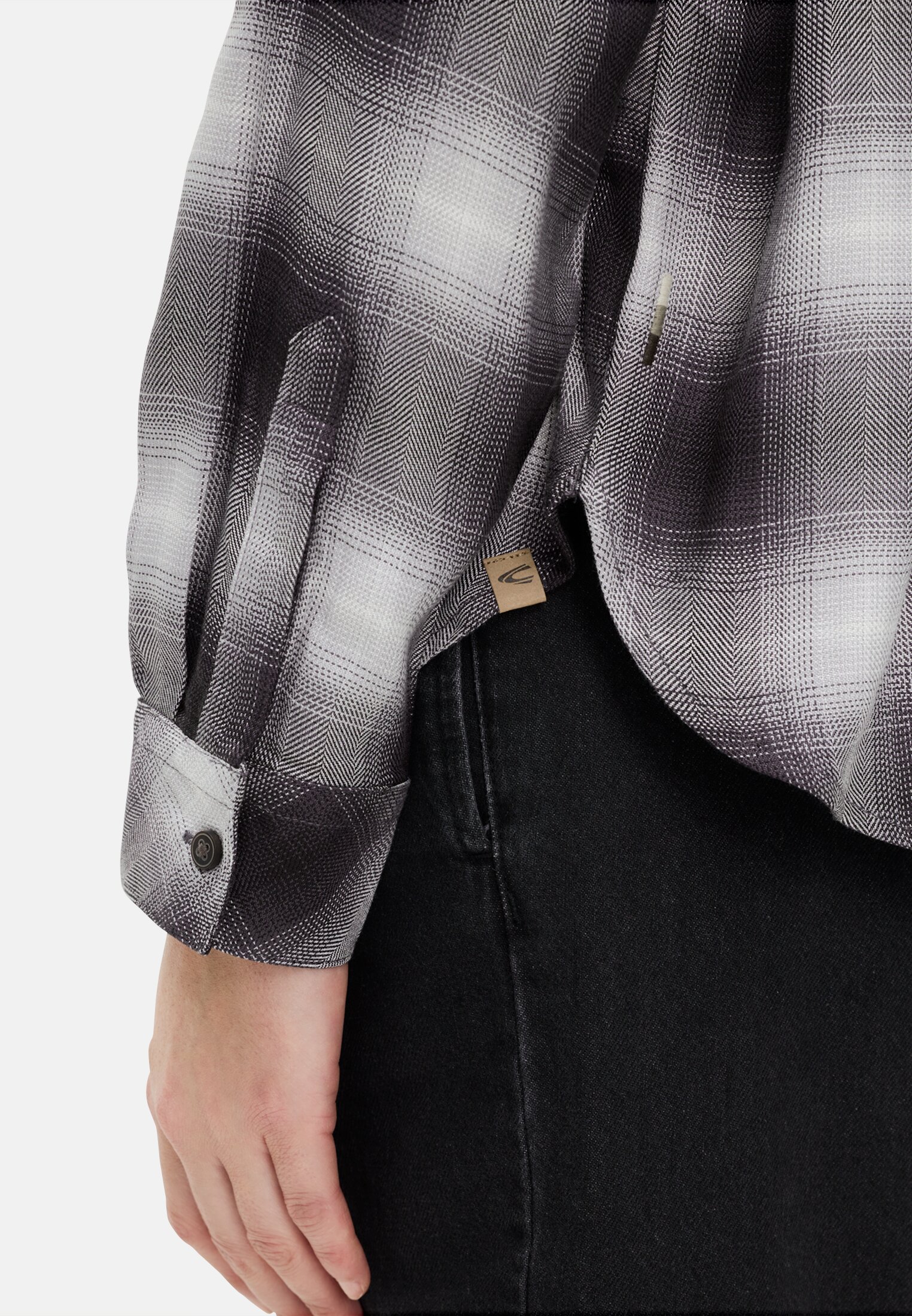 Women Blouse made of pure viscose Gray worn detail close