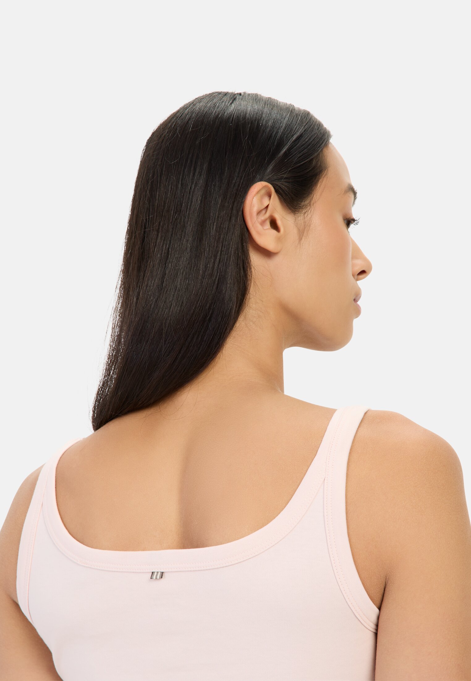 Women Basic top made of pure cotton Pink worn detail close
