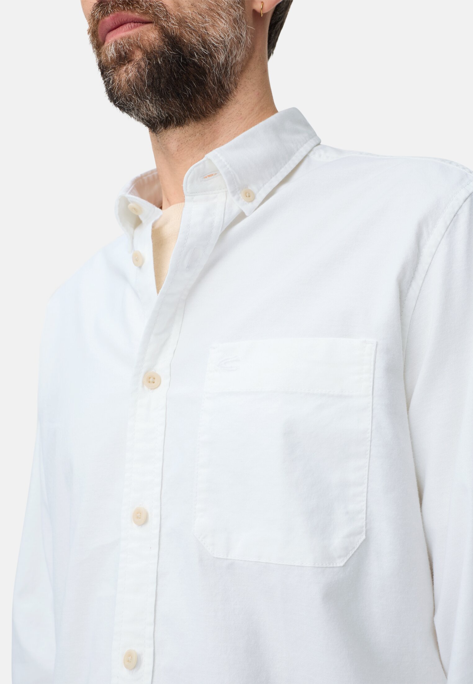 Heren Oxford overhemd met button-down kraag Wit gedragen detail dichtbij