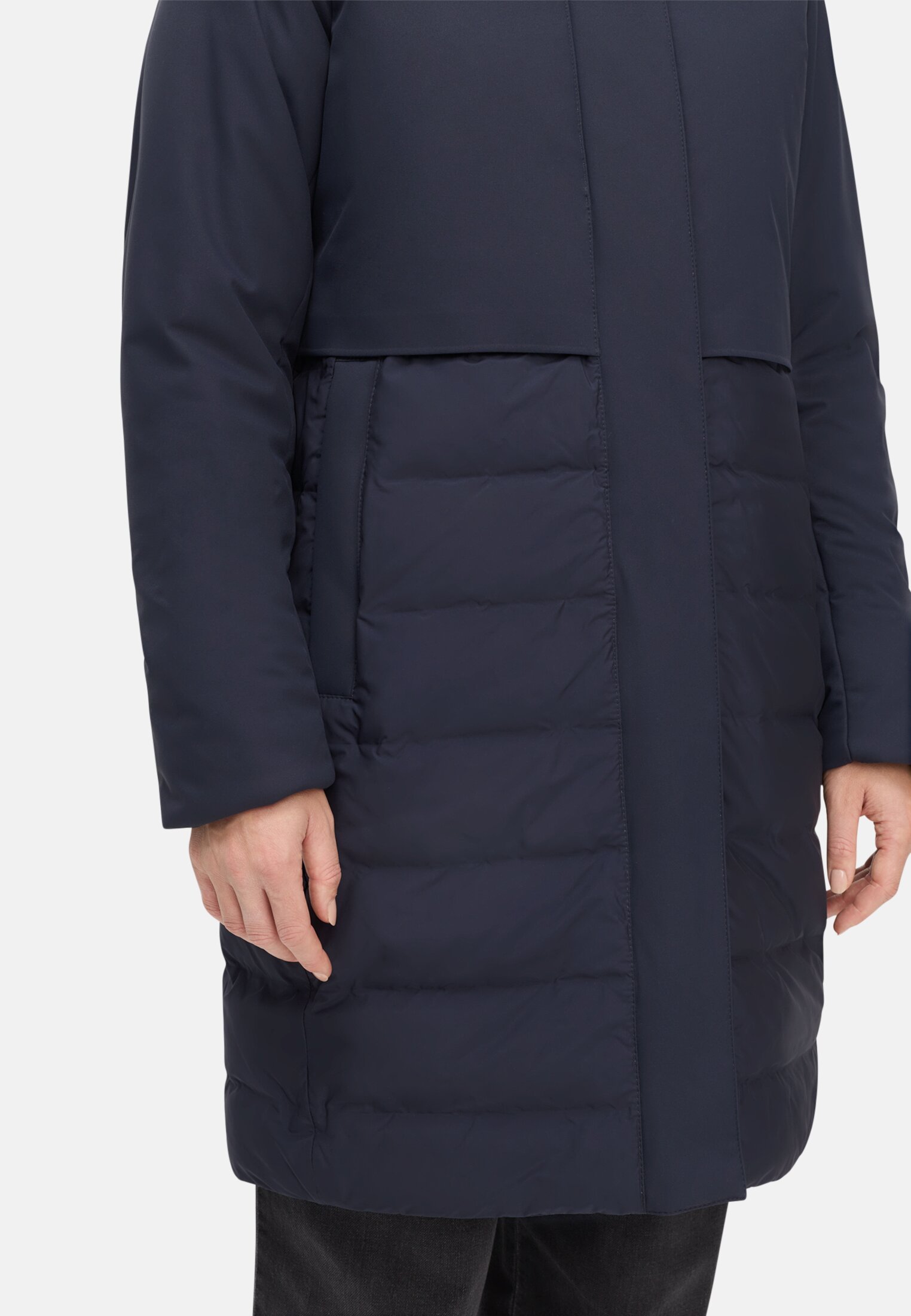 Damen teXXXactive®  Funktionsparka mit Kapuze Dunkelblau getragen detailliert nah