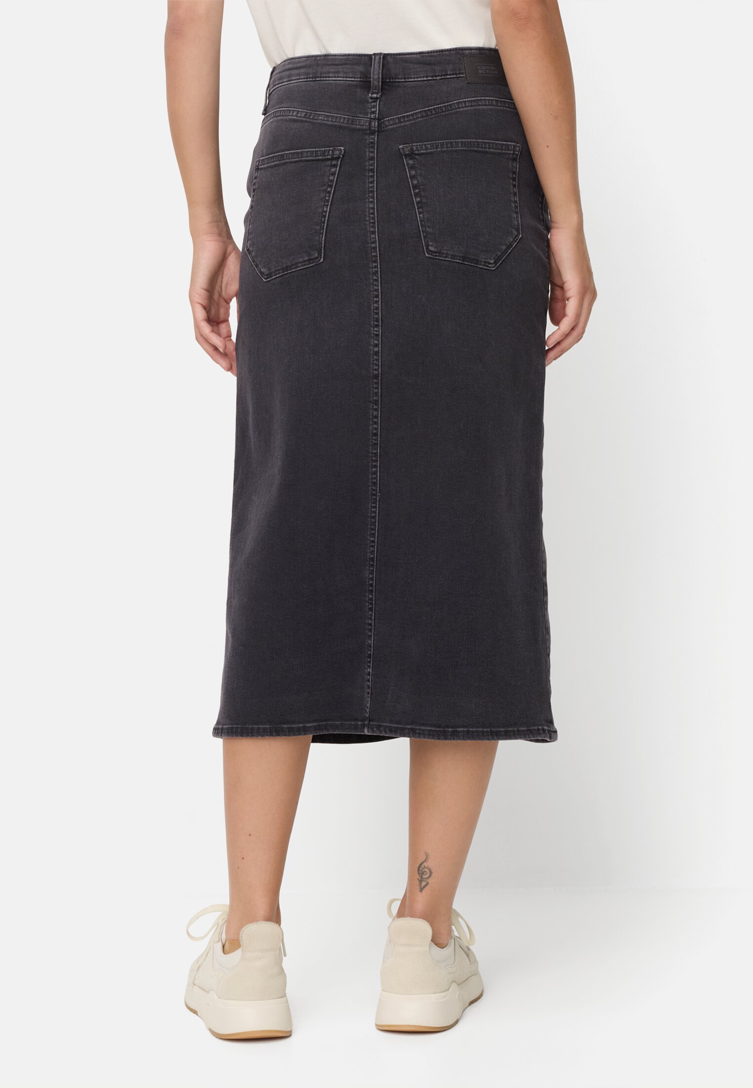 Damen Midi-Jeansrock mit geschlitztem Saum Schwarz getragen hinten