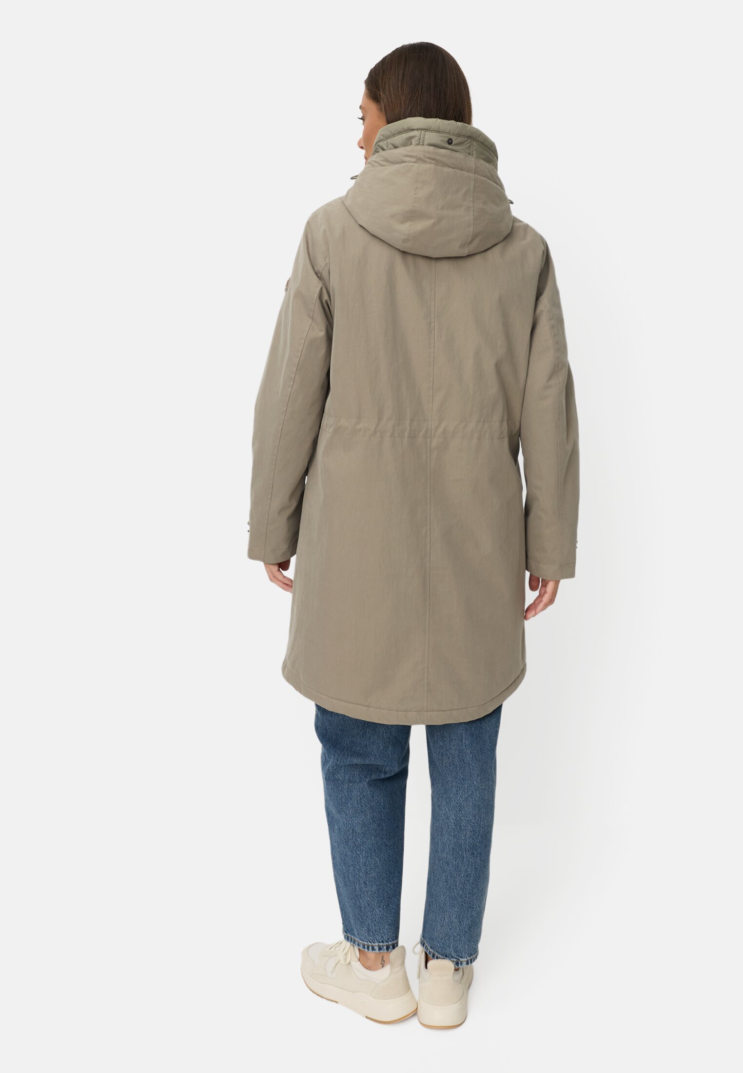 Vrouwen Waterafstotende parka met 2-wegs ritssluiting Beige gedragen achter