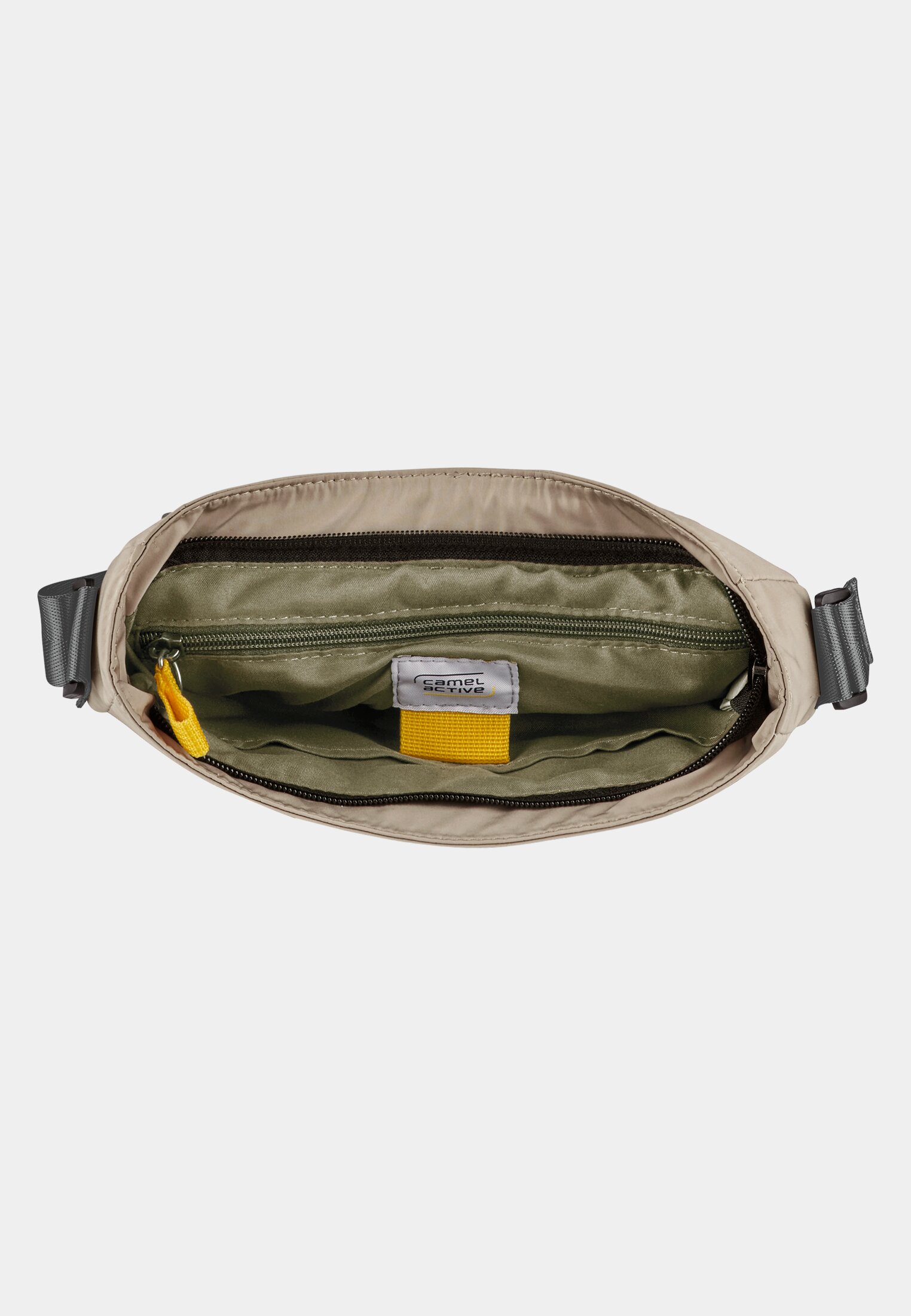 Herren TERRA Cross Bag aus recyceltem Nylon Beige vorne nah