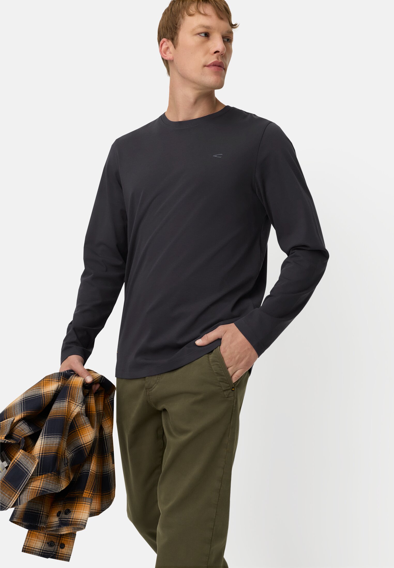 Men fleXXXactive® long-sleeved shirt with Stay Fresh function Navy Blue worn emotional