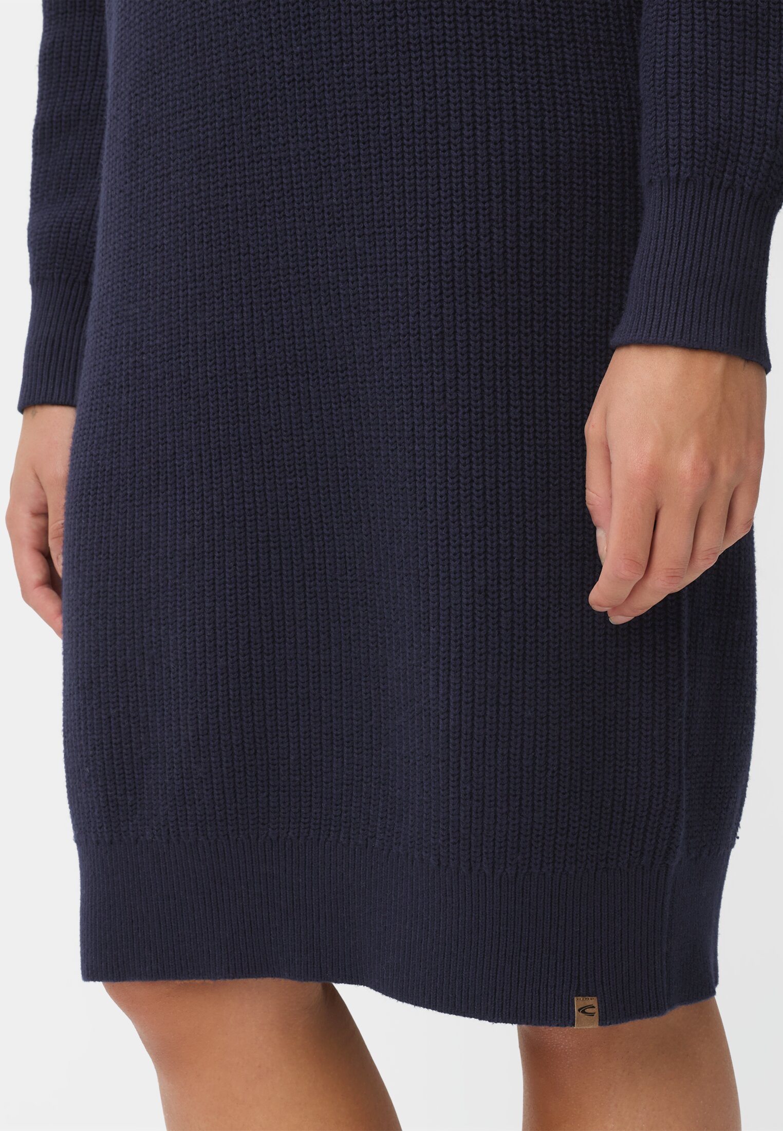 Vrouwen Gebreide jurk met rits Donkerblauw gedragen detail dichtbij