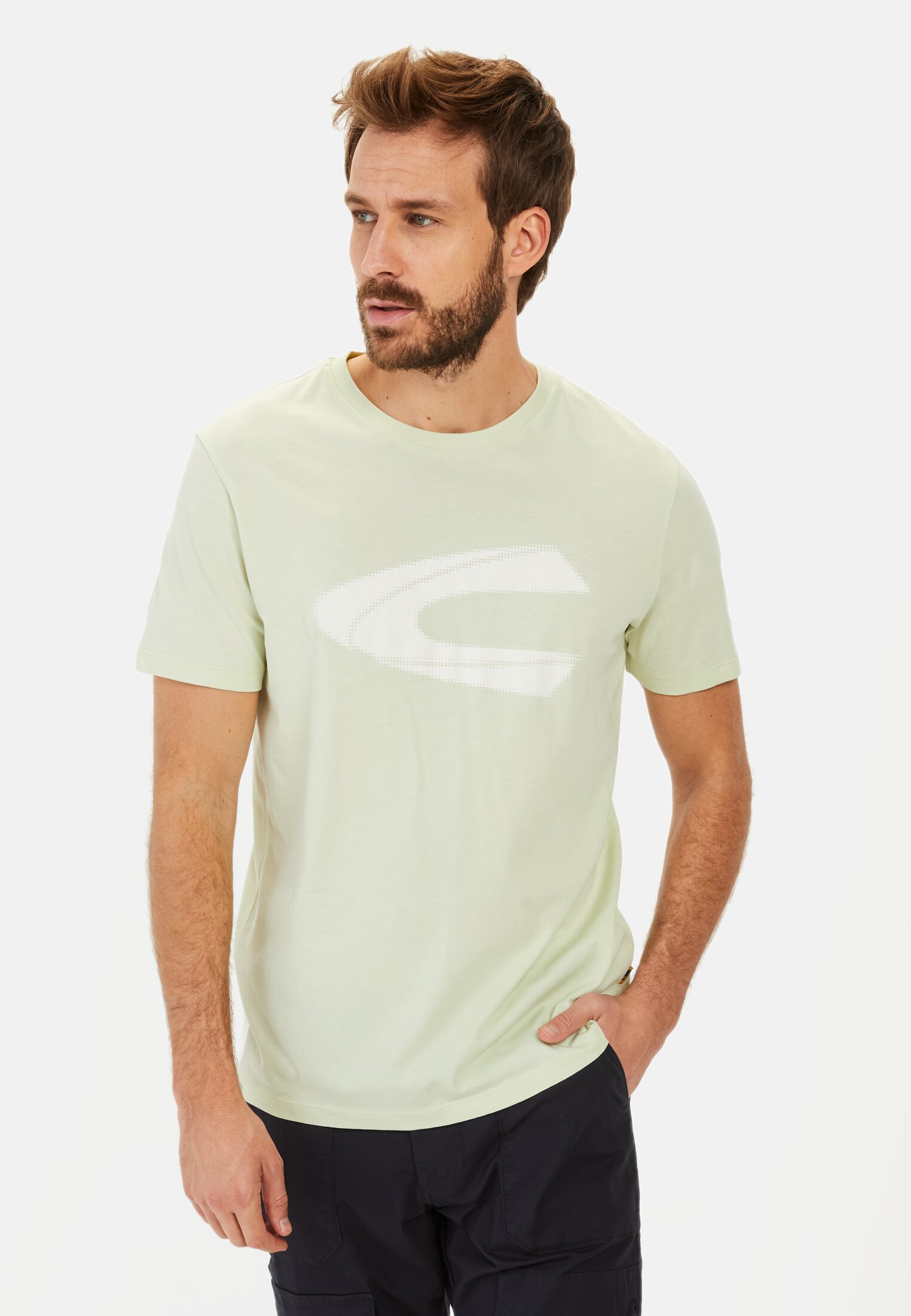 Men T-shirt made from organic cotton Green worn front
