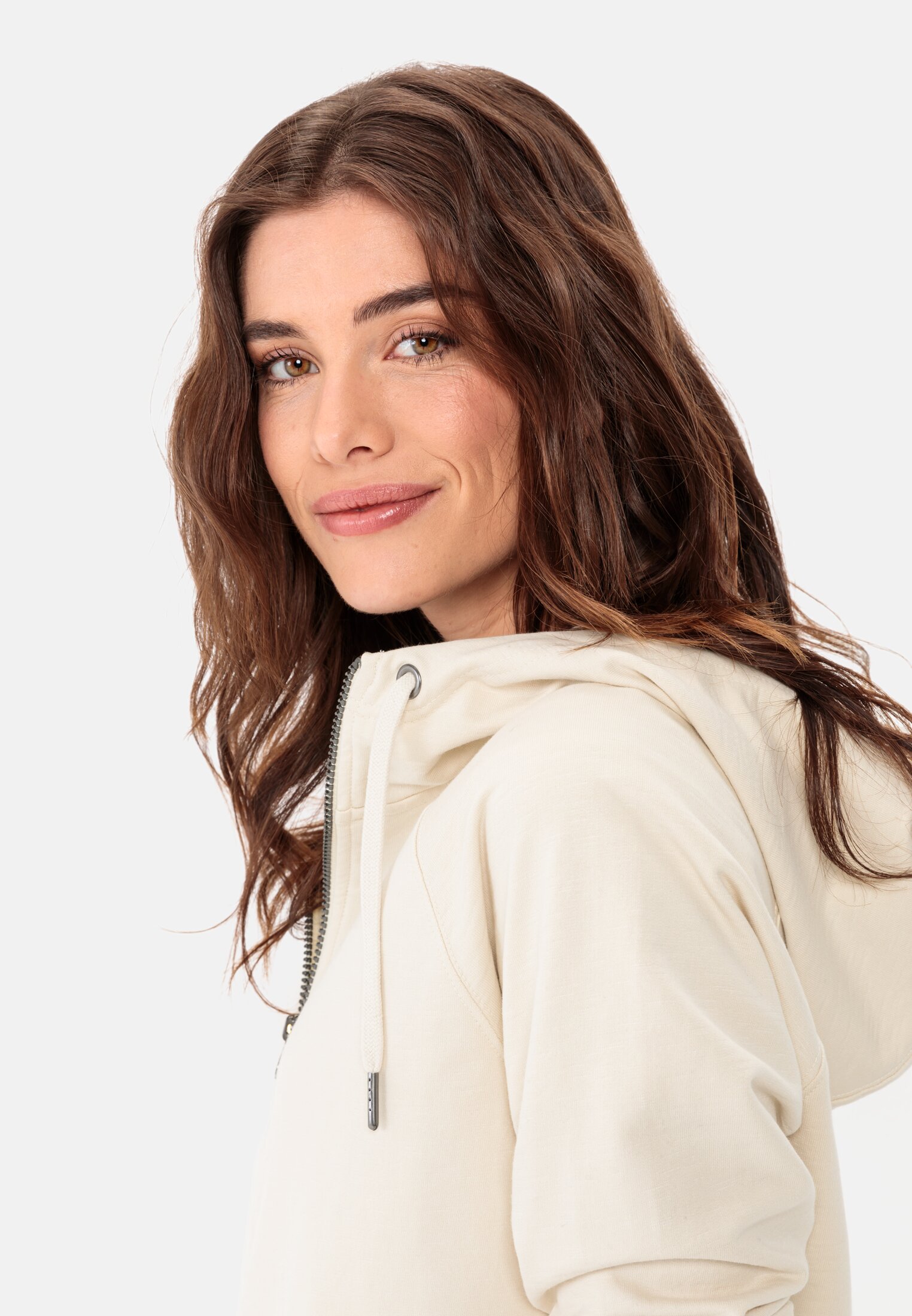 Damen Sweatjacke mit Kapuze Sand getragen detailliert nah