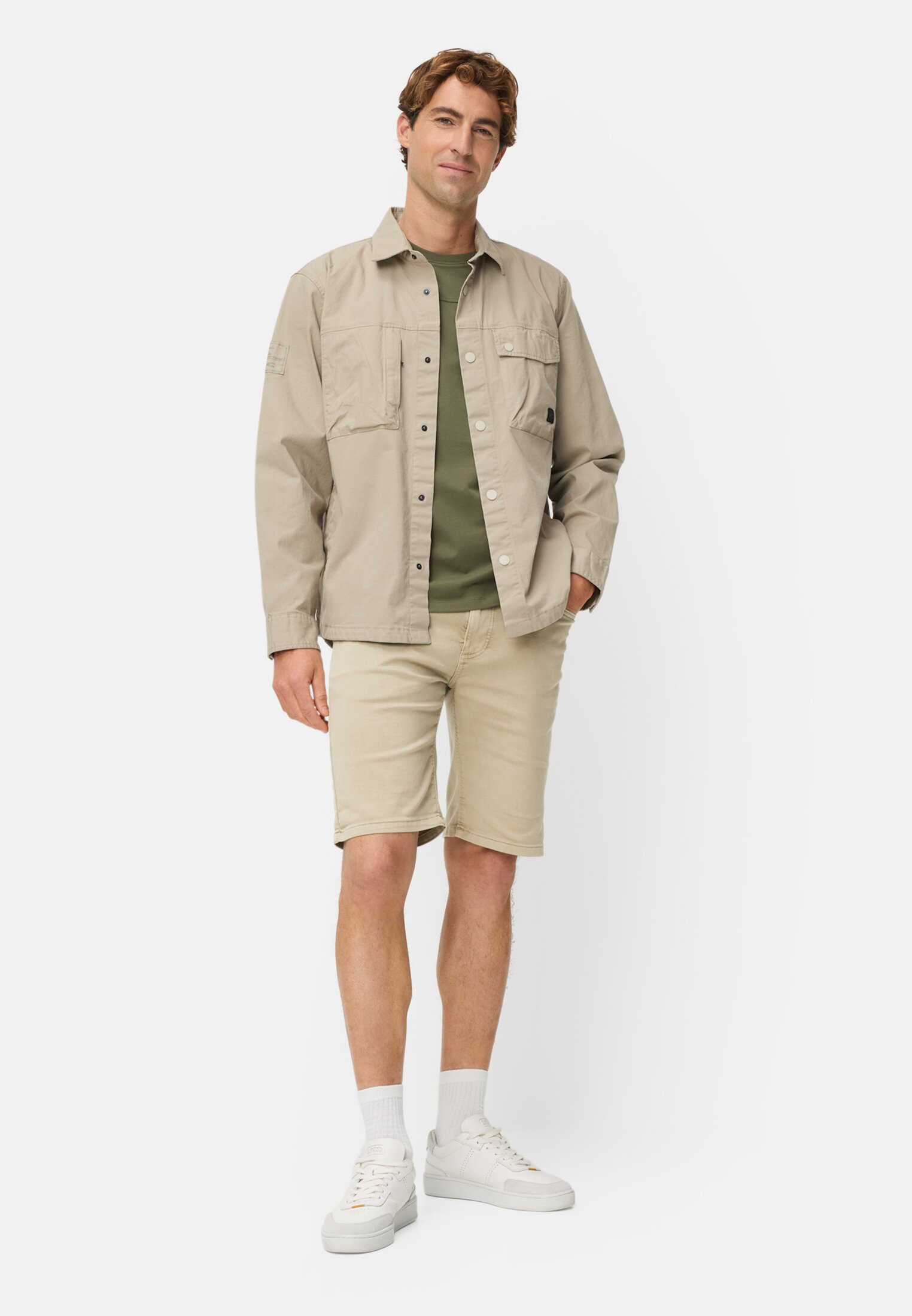 Heren fleXXXactive® Bermudashorts met ritssluiting Beige gedragen voor lichaam compleet