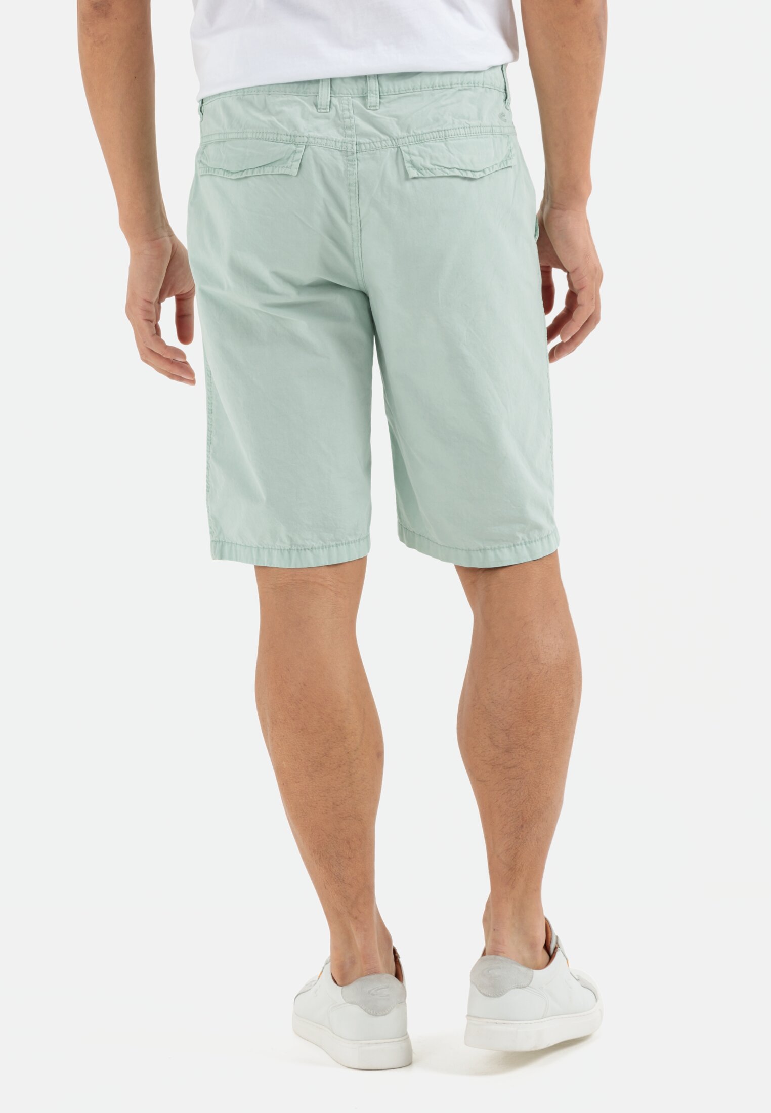 Men Chino shorts Regular Fit Light green worn back