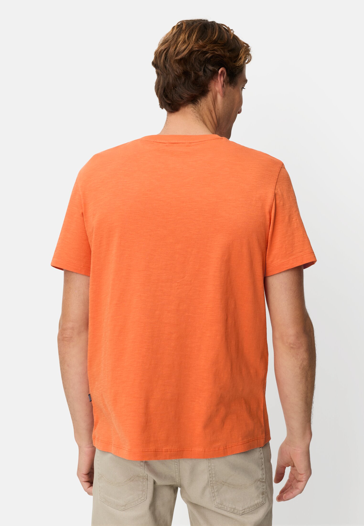 Heren T-shirt van puur katoen Oranje gedragen achter