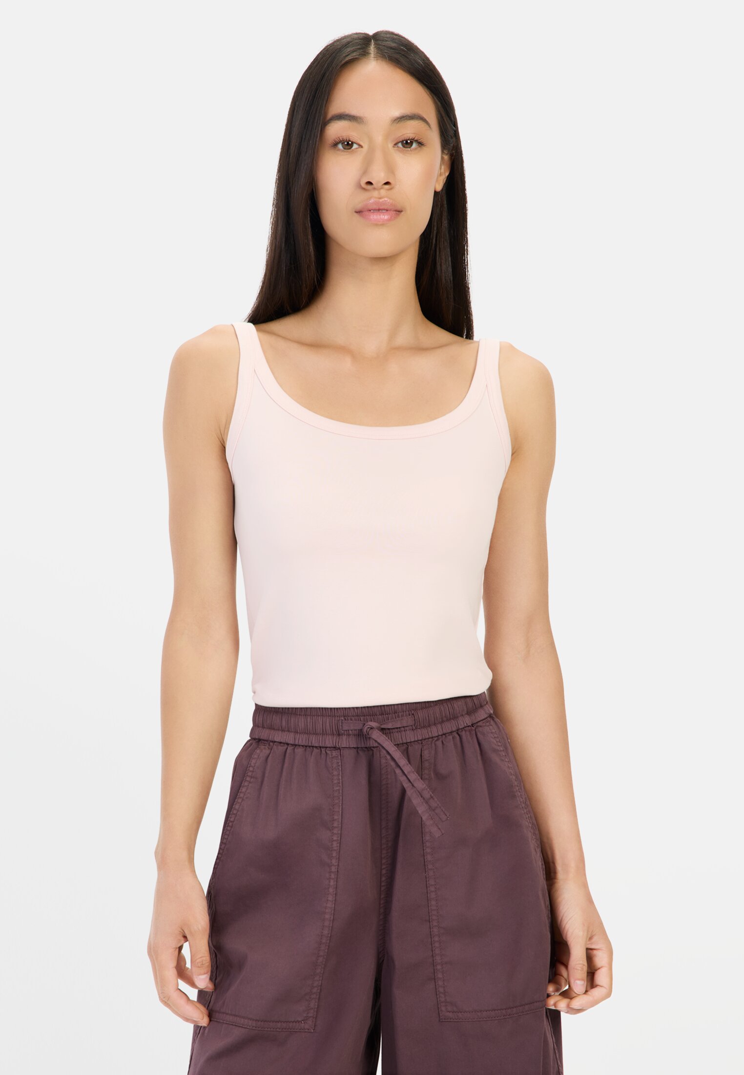 Women Basic top made of pure cotton Pink worn front
