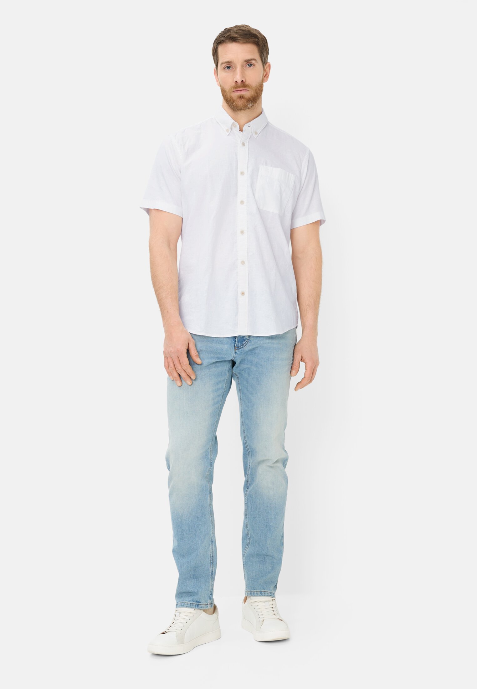 Heren Korte mouwen shirt van linnenmix Wit gedragen voor lichaam compleet