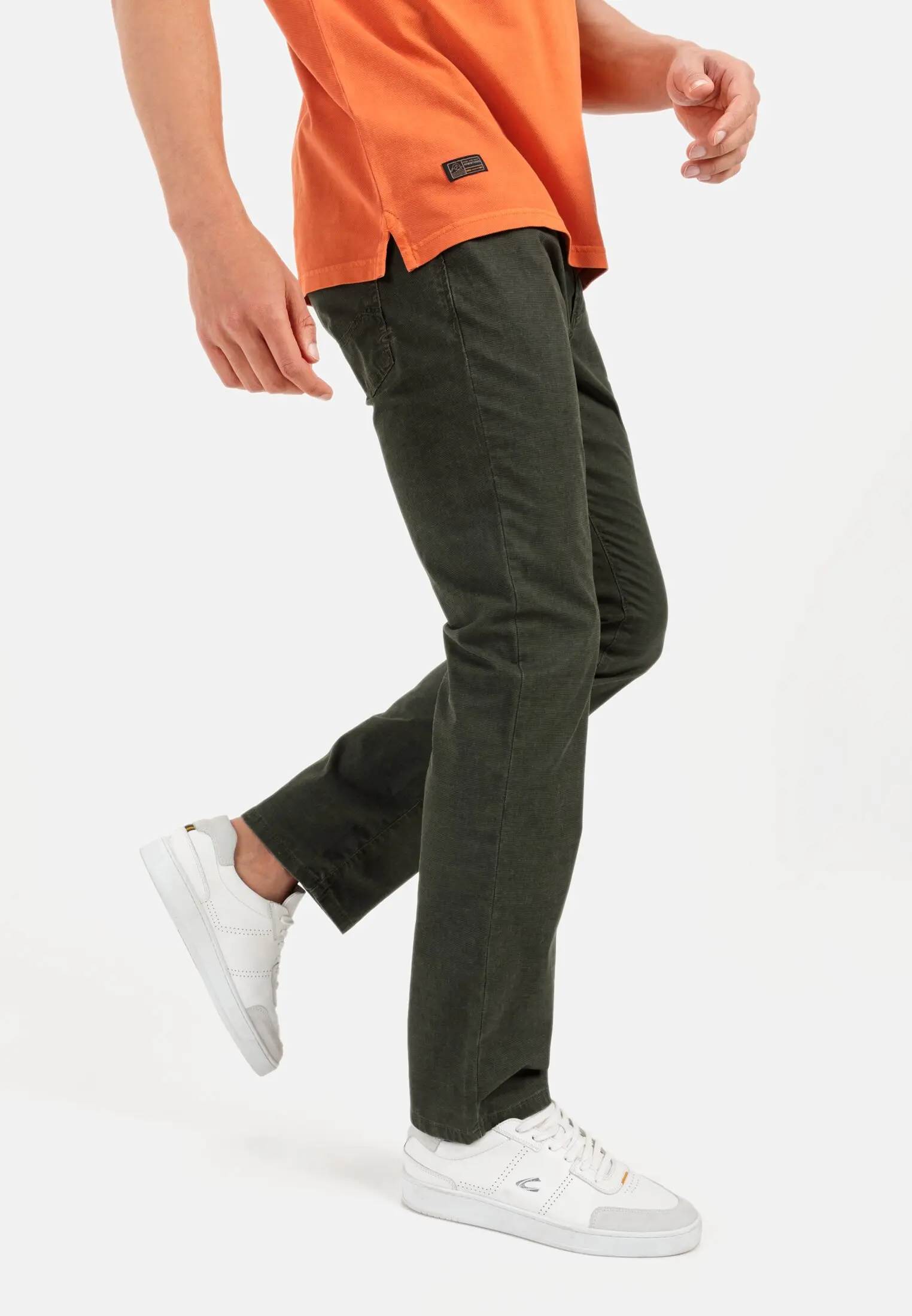 Relaxed Fit für Herren in Dunkelgrün | 42/34 