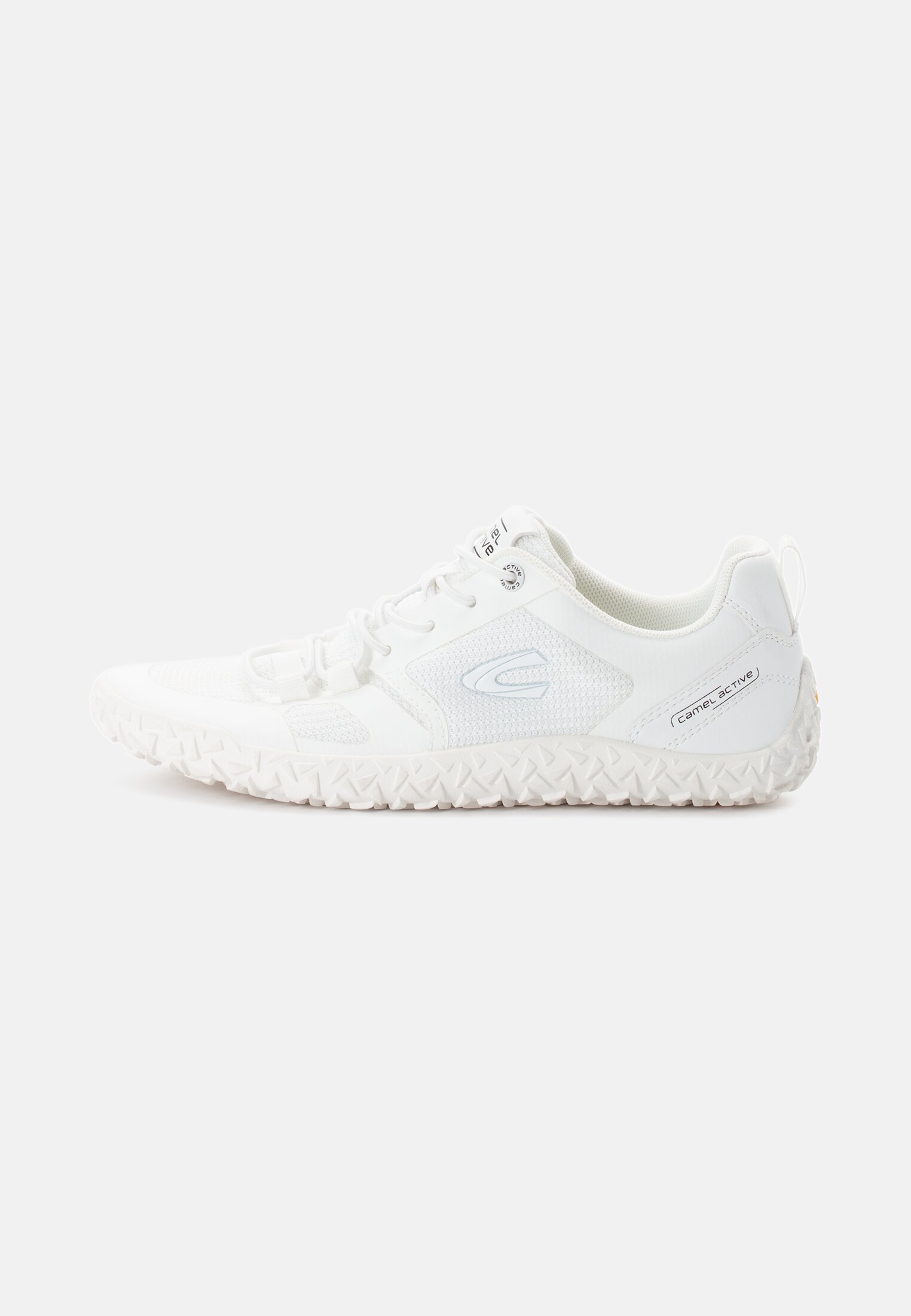 Women Lightweight sneaker with a grippy sole White frontal front