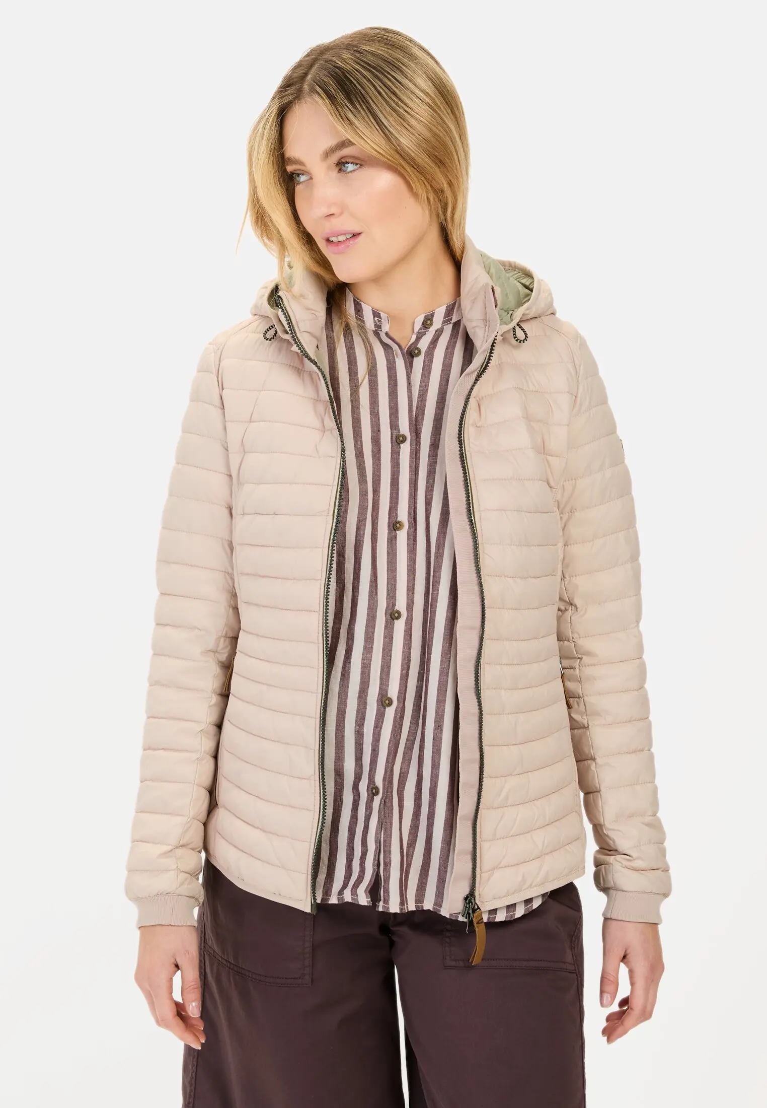 Women Lightweight quilted jacket made from recycled polyamide Rose worn front
