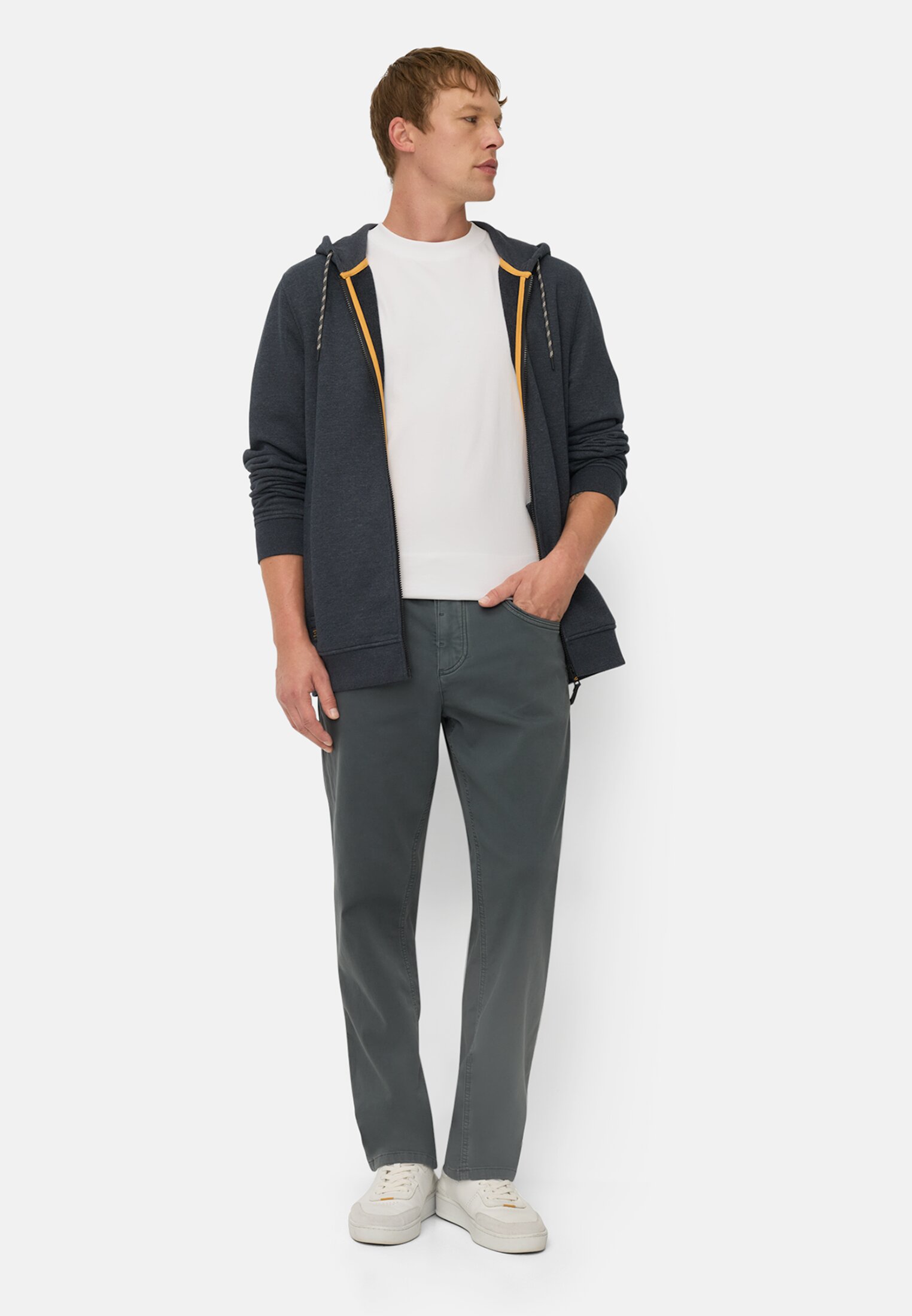 Heren Hoodie met verstelbare trekkoord Marineblauw gedragen voor lichaam compleet