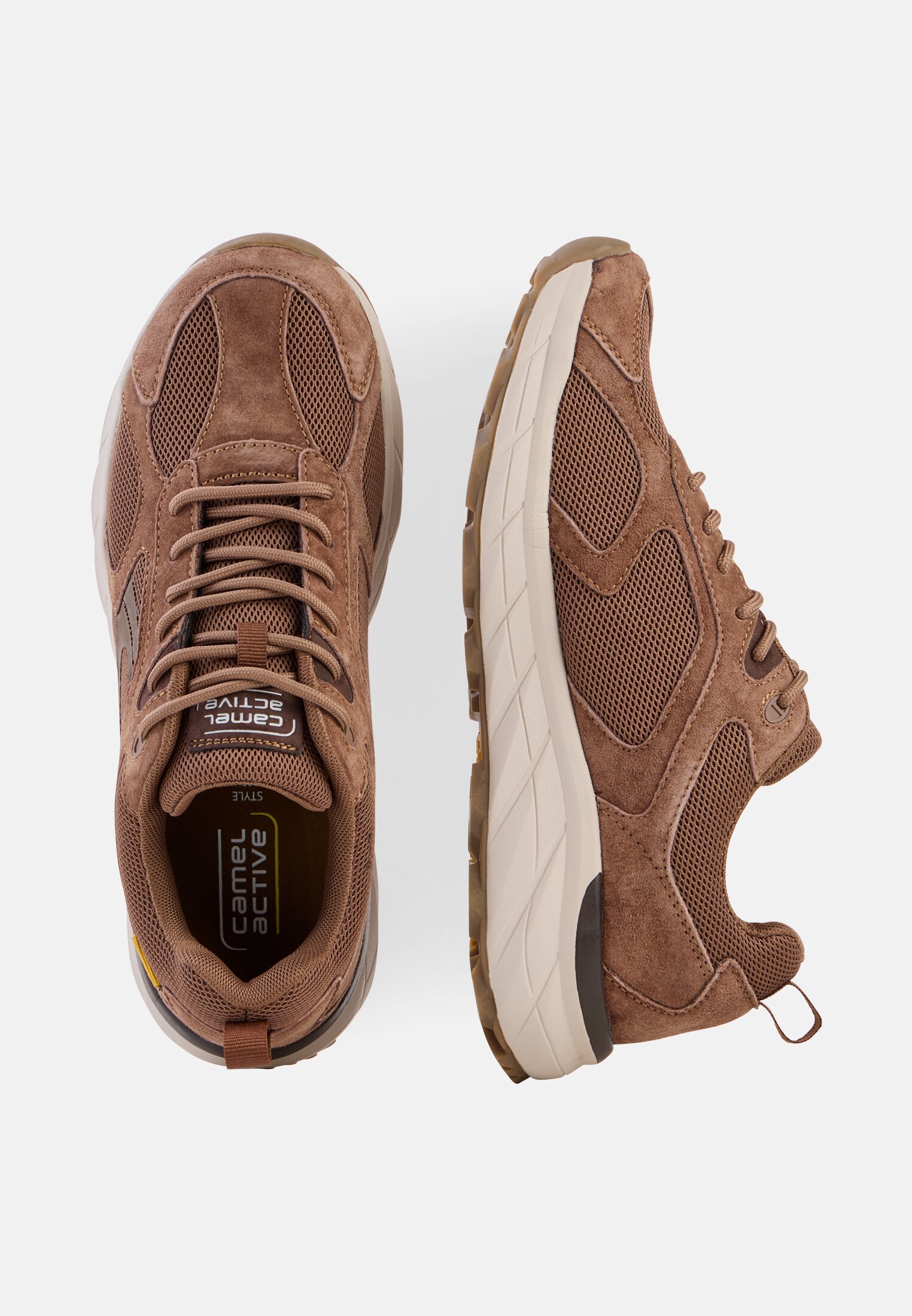 Heren Sneakers met een gripvaste zool Lichtbruin frontaal van boven