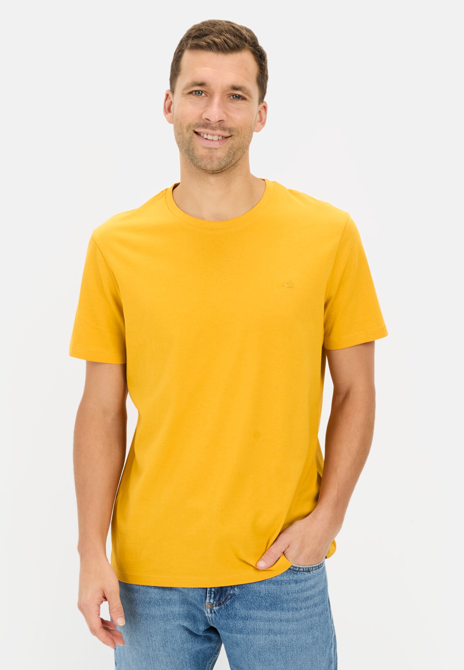 Men Basic T-shirt made of pure cotton Orange worn front