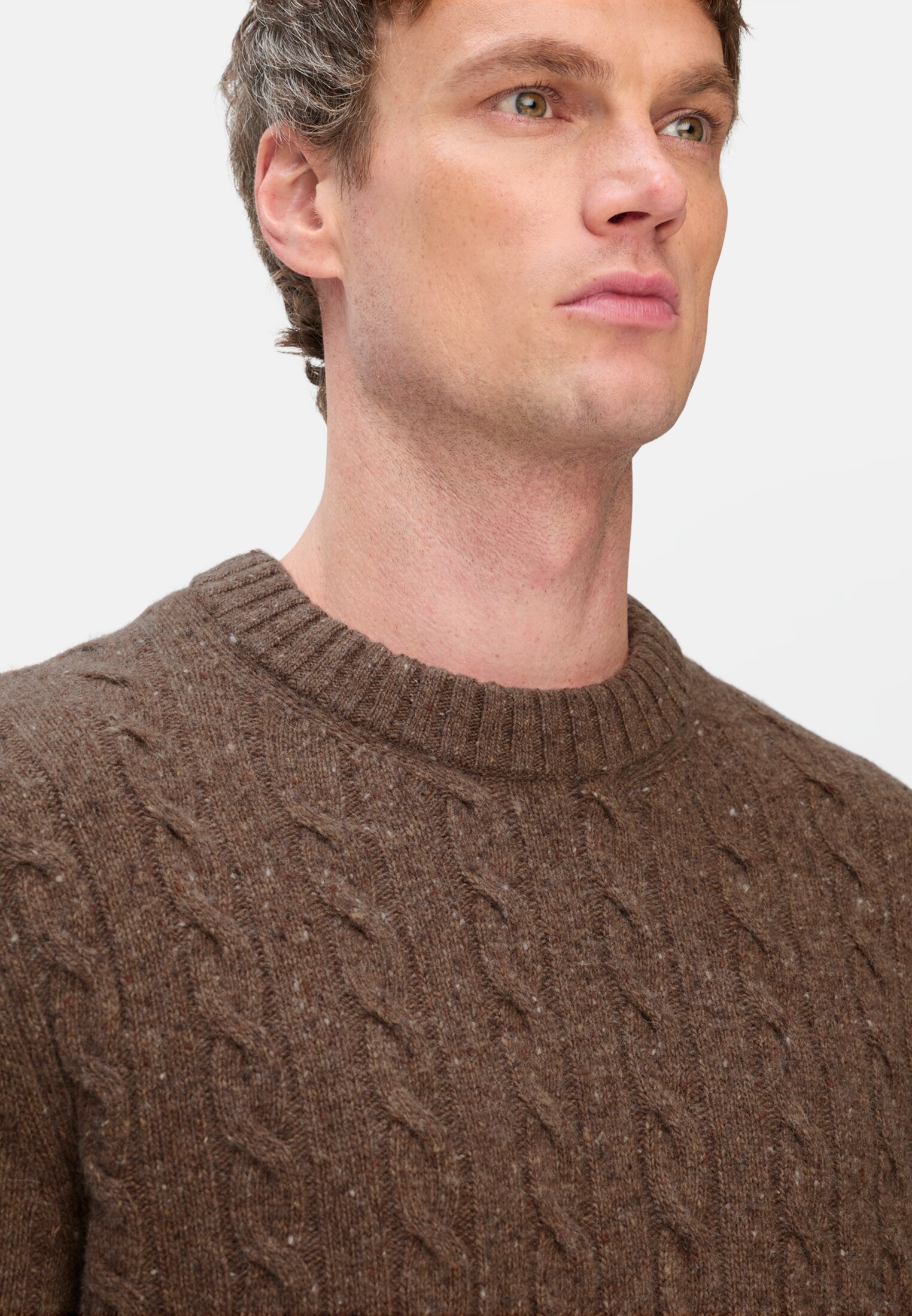 Men Cable Knit Sweater with Merino Wool sepia brown worn detail close