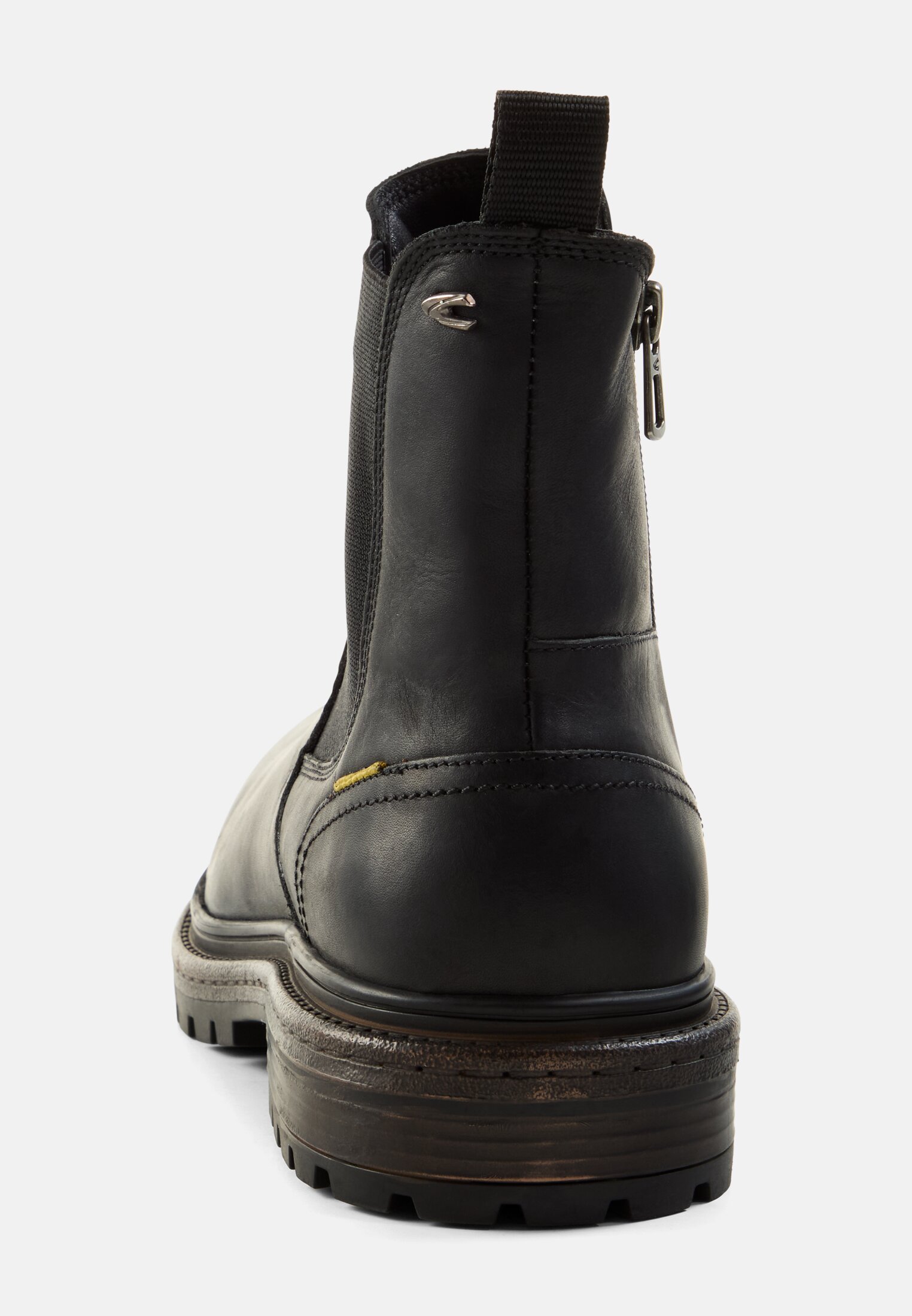 Men Chelsea boot made of real leather Black front close