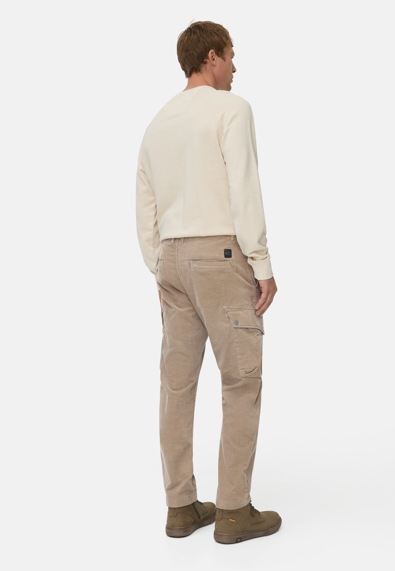 Herren Regular Fit Cargo-Hose Steingrau getragen hinten