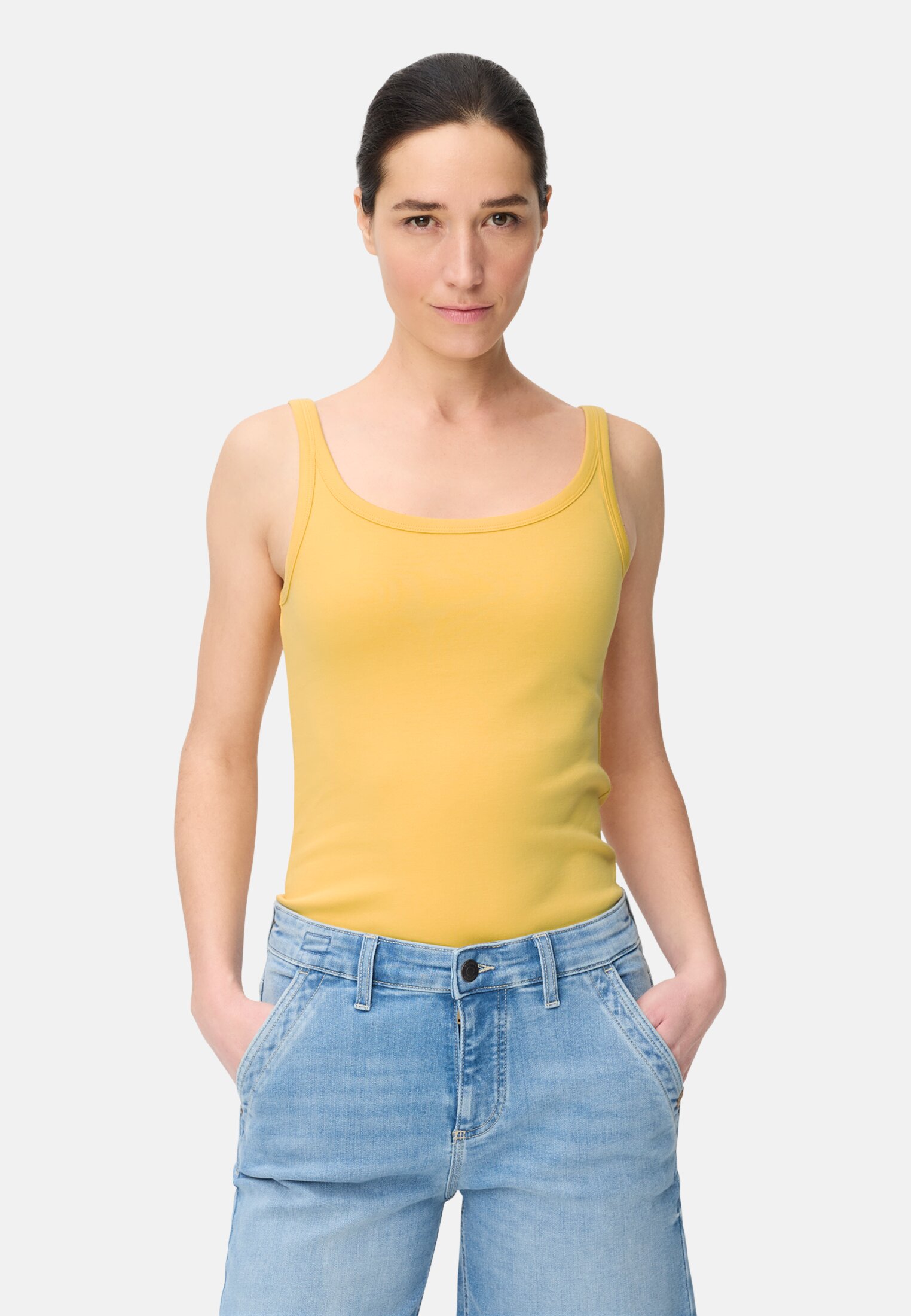 Women Fitted top made of pure cotton Yellow worn front