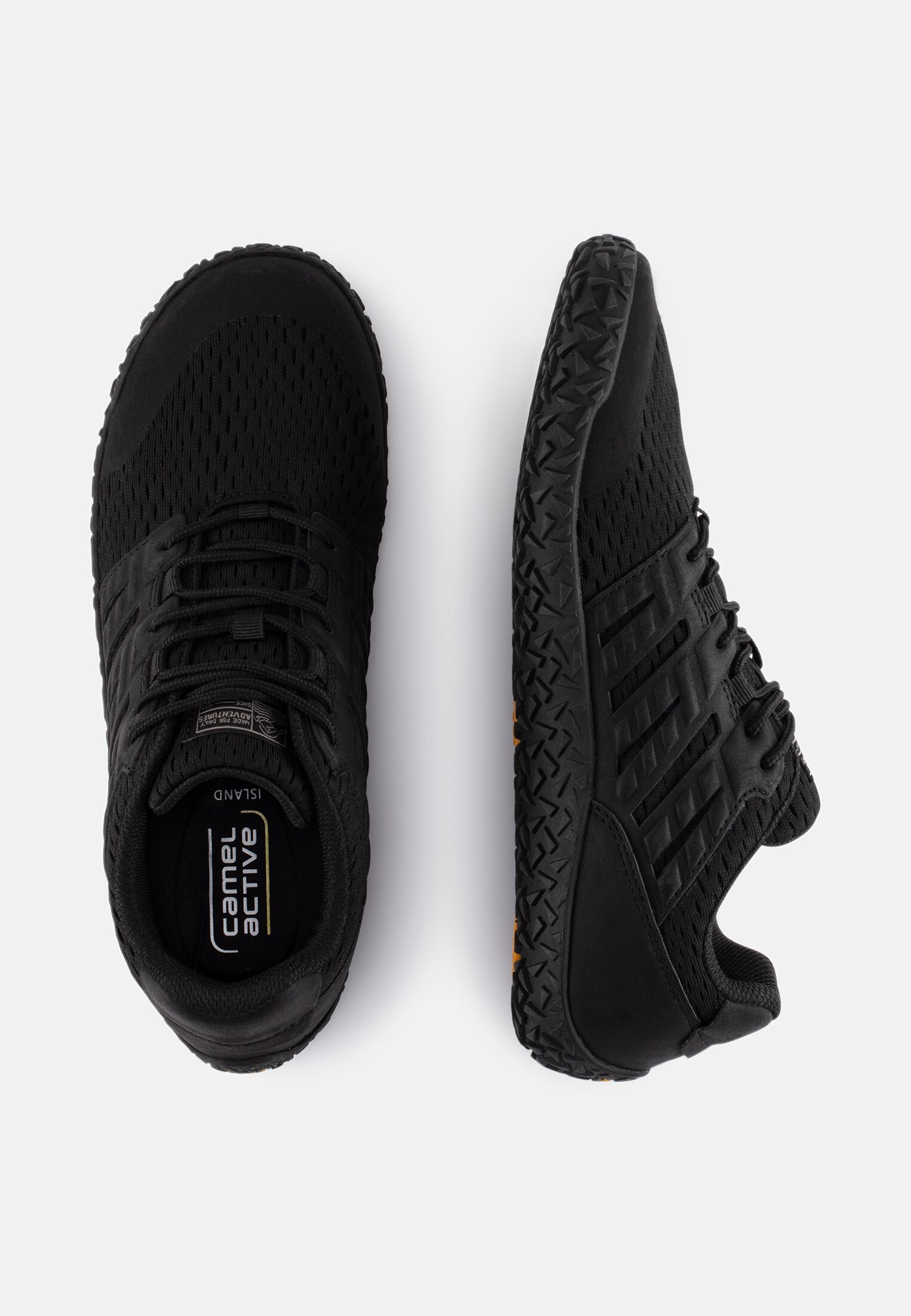 Men Sneakers with a flexible sole Black frontal top