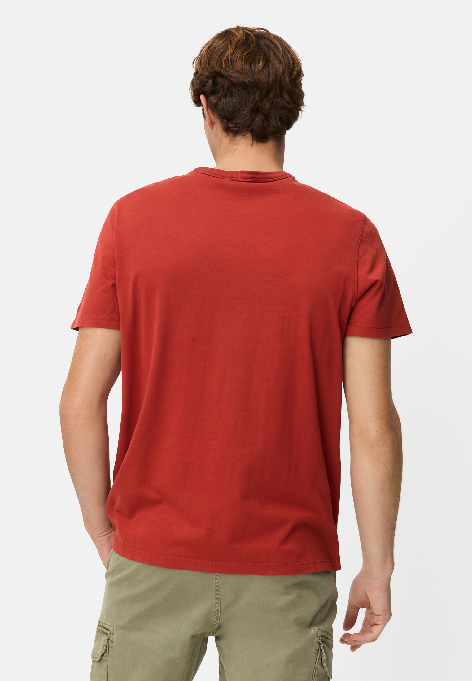 Damen T-Shirt mit Backprint Rot getragen hinten