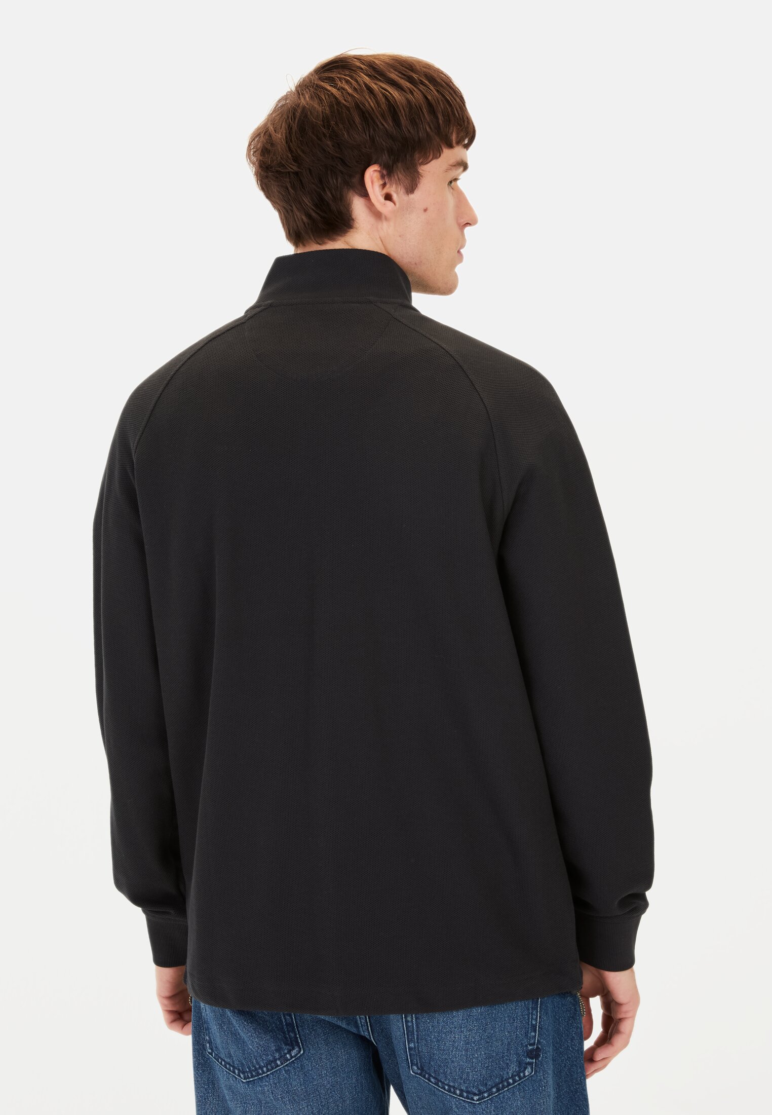 Herren Sweatjacke mit Stehkragen Schwarz getragen hinten