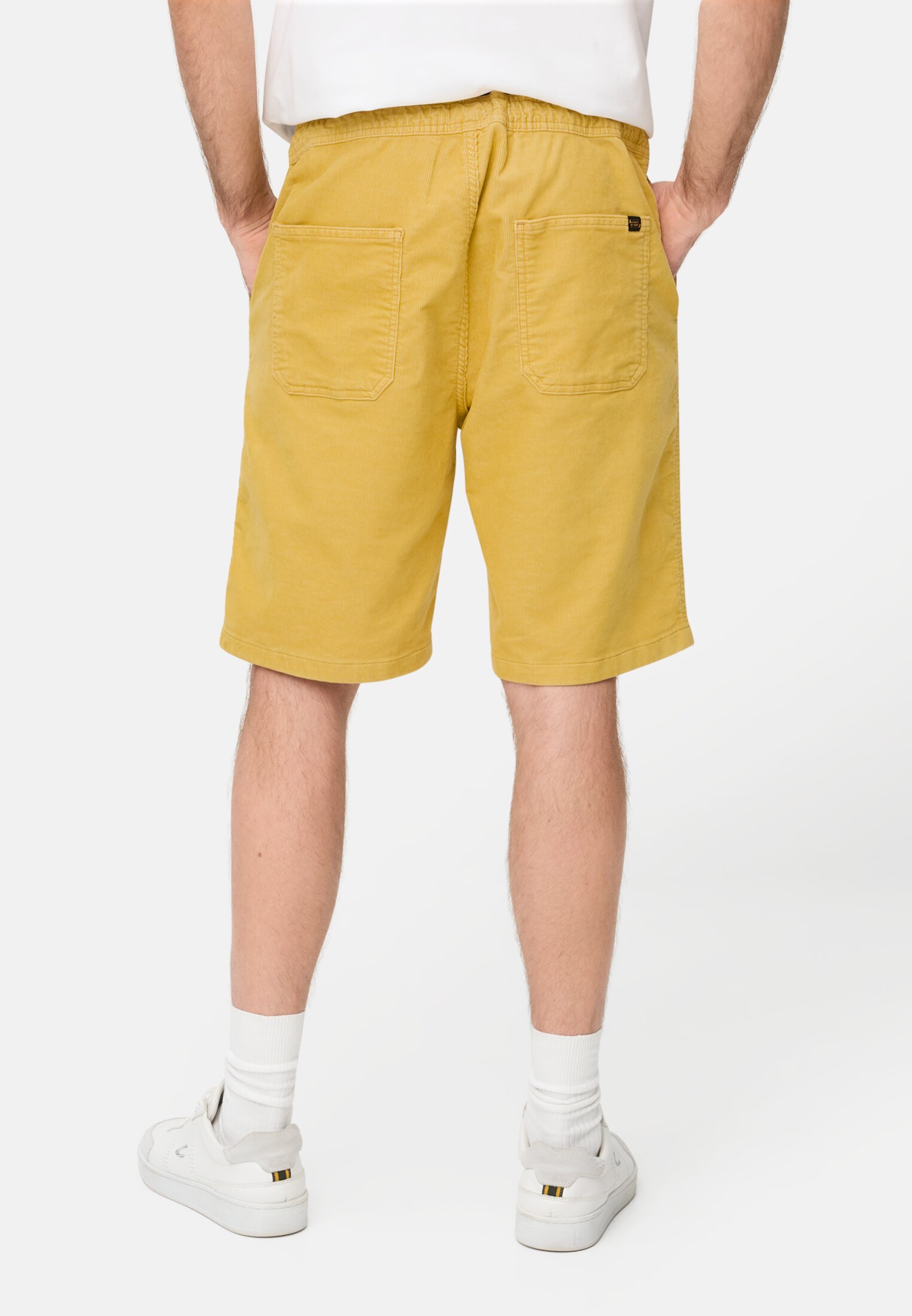 Herren Bermuda Shorts mit Tunnelzug Sonnengelb getragen hinten