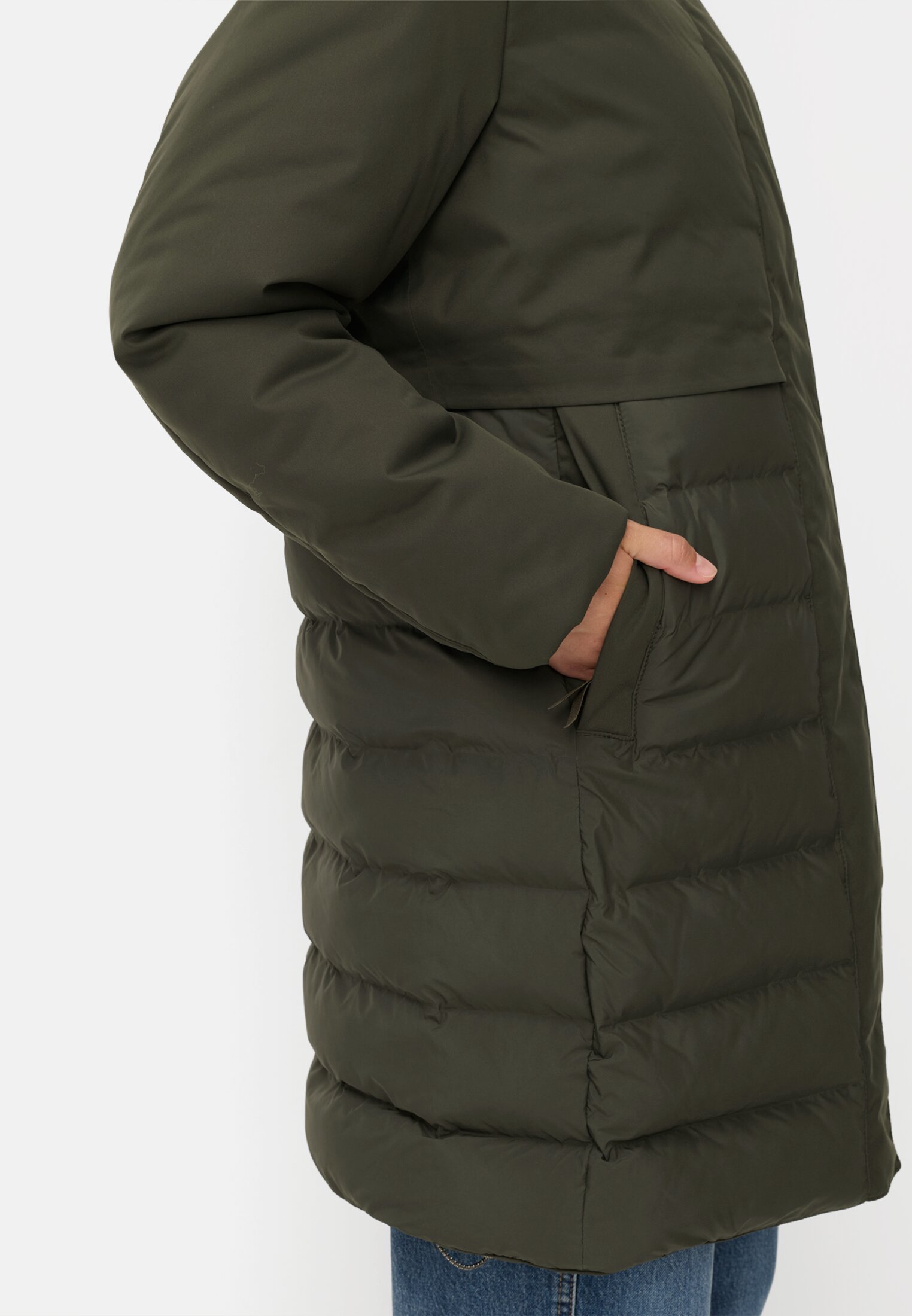 Vrouwen Waterdichte functionele parka met getapete naden Donker Groen gedragen detail dichtbij