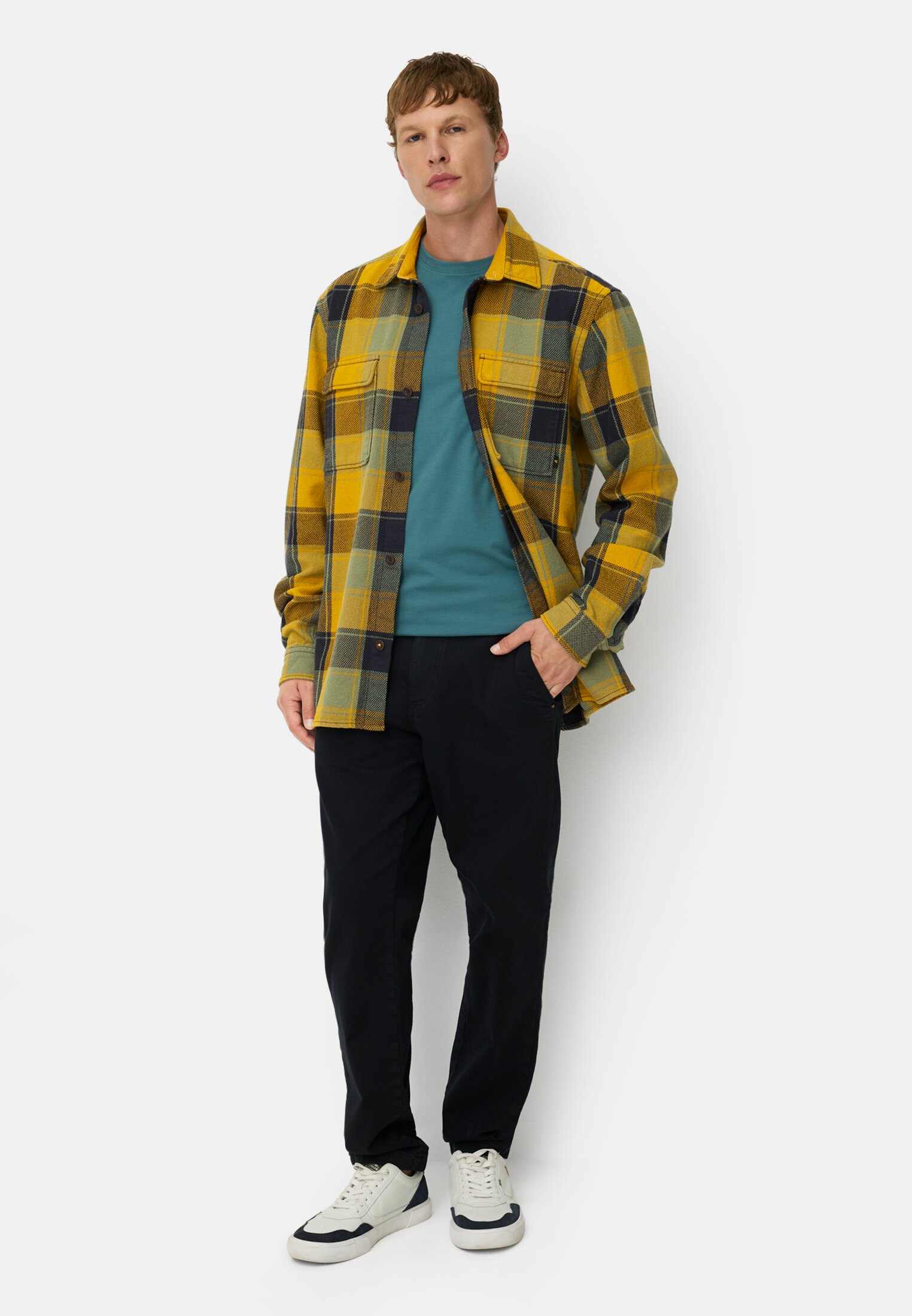 Men Plaid shirt with flap pockets Yellow worn front full body