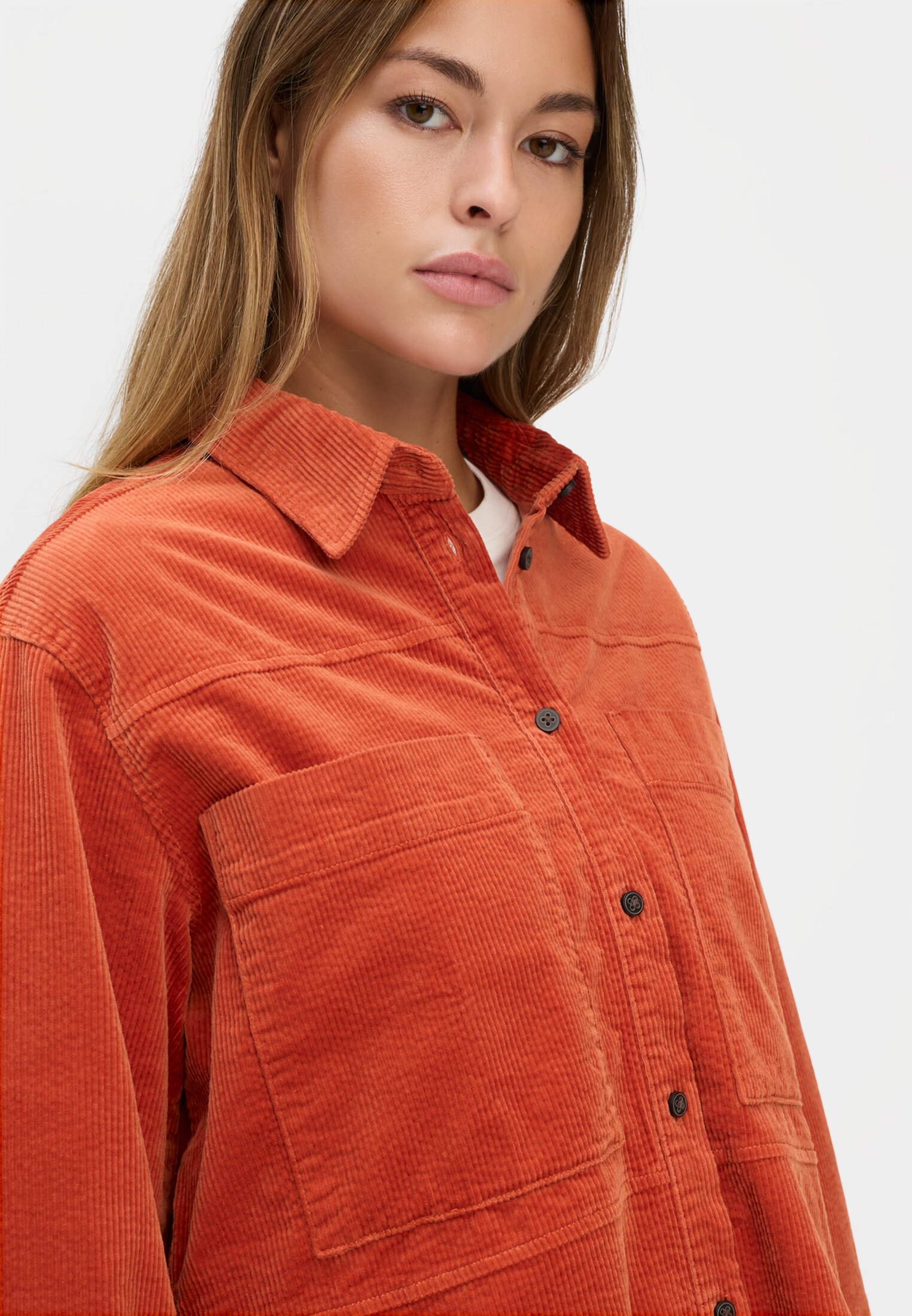 Women Oversized blouse with shirt collar Orange worn detail close