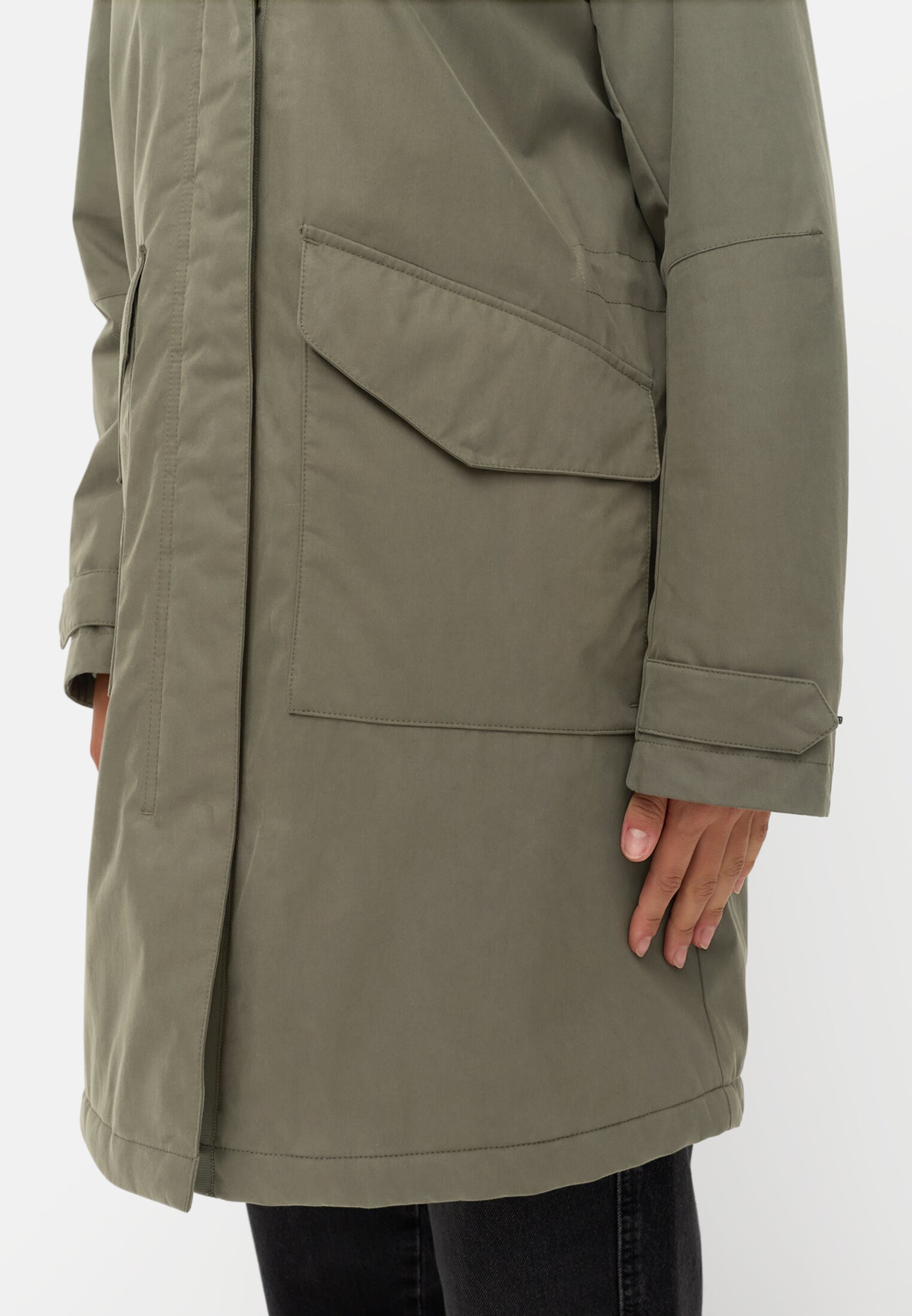 Vrouwen Waterafstotende parka met 2-wegs ritssluiting Donkergroen gedragen detail dichtbij