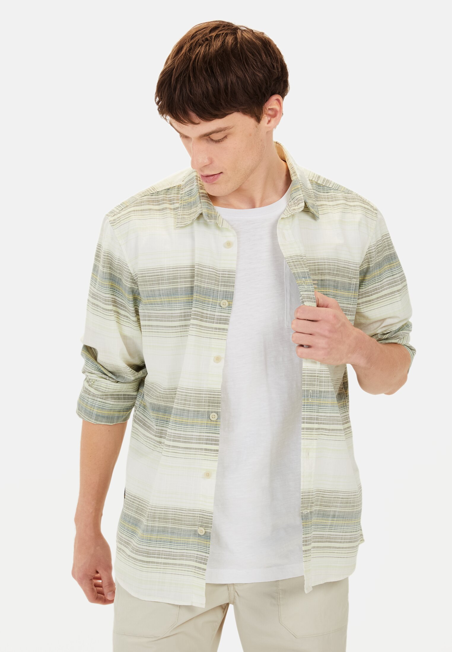 Men Striped shirt made of pure cotton Green worn front