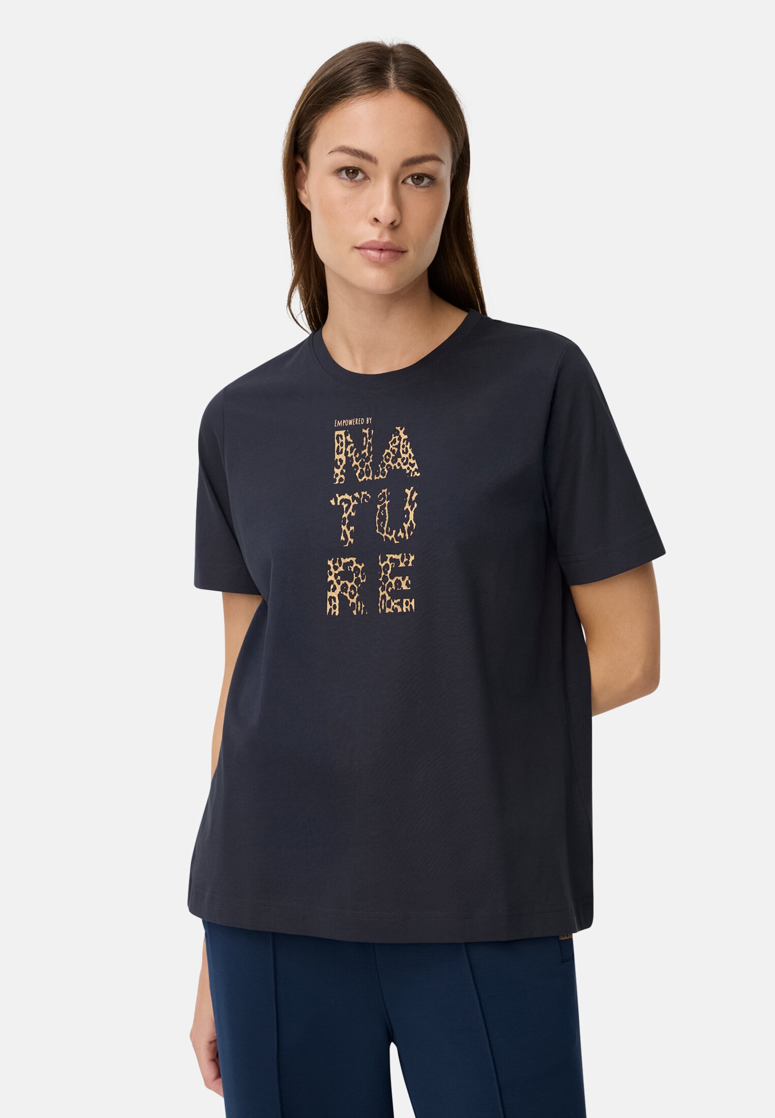 Women T-shirt made of pure cotton Midnight Blue worn front