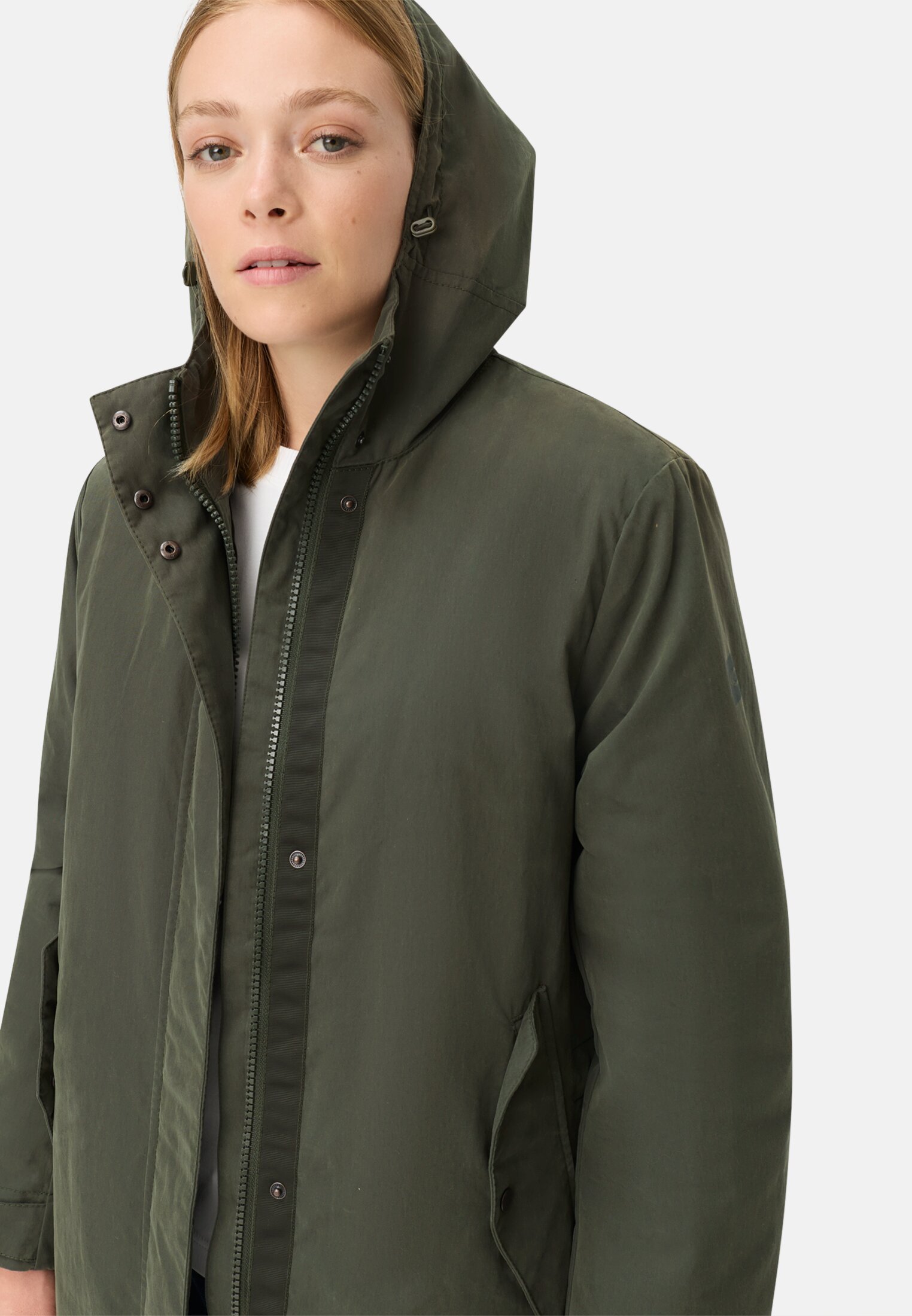 Damen 2-in-1 Parka mit herausnehmbarem Innenfutter Waldgrün getragen emotional